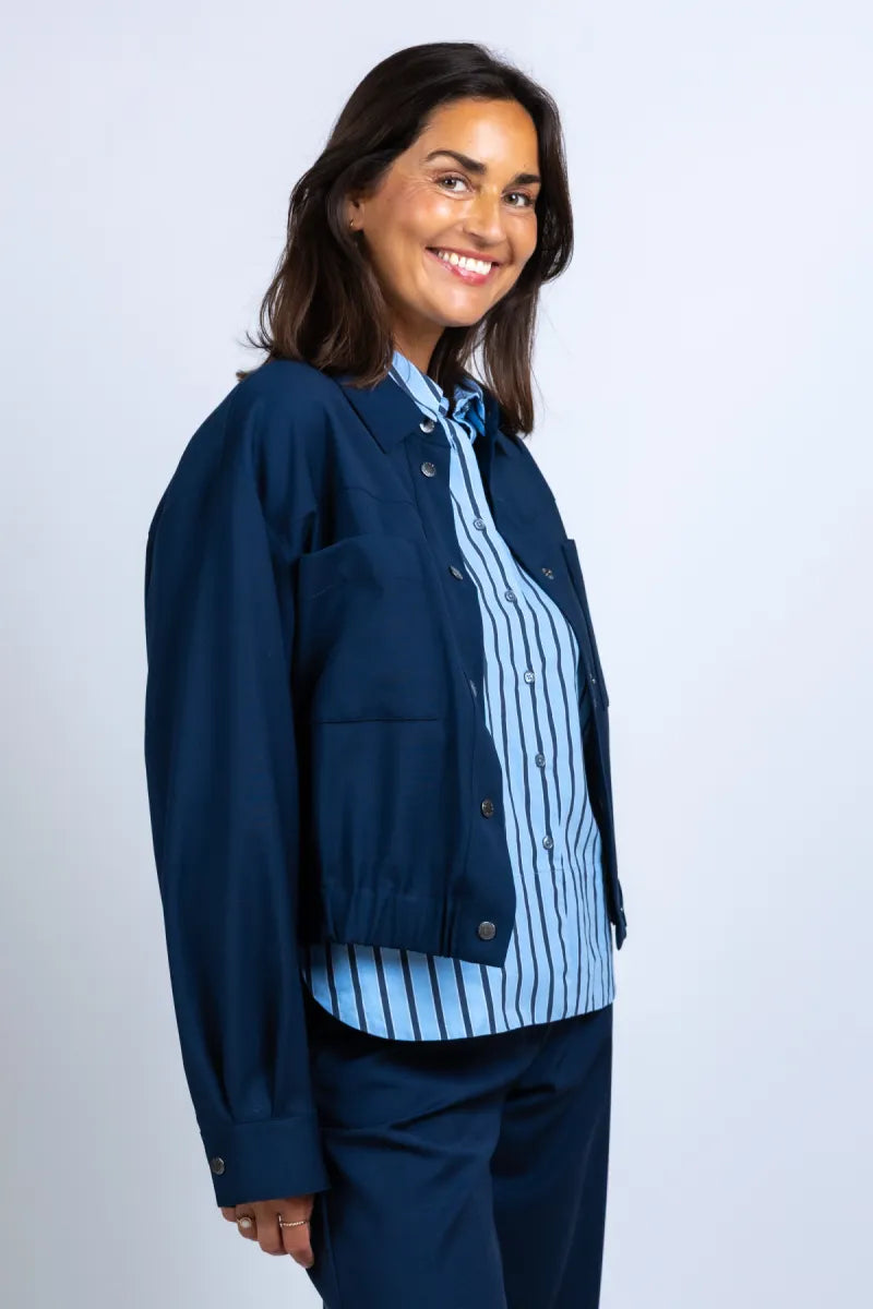 WEEKEND BY MAX MARA WEEKEND BY MAX MARA DECANO Kort jasje - Marine