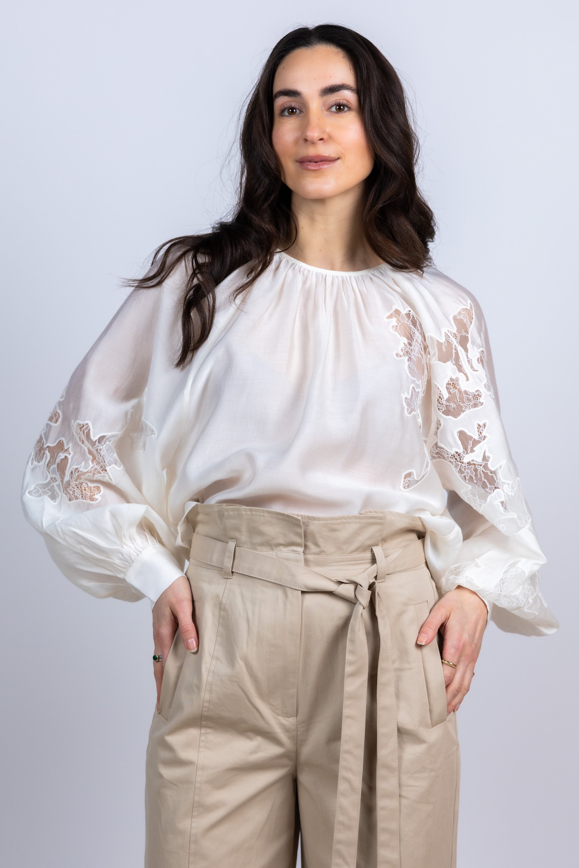 Blouse met borduursel - Ecru