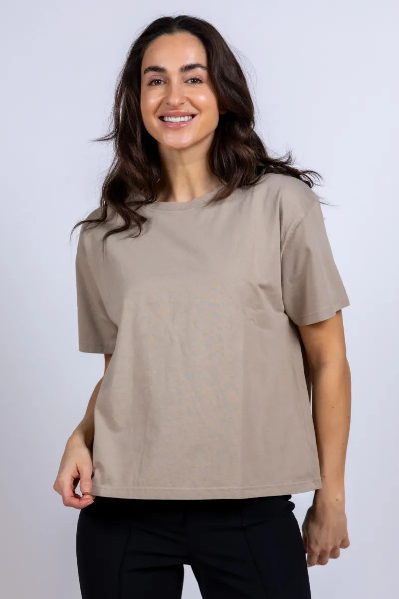 AMERICAN VINTAGE AMERICAN VINTAGE FIZ 02A AMERICAN VINTAGE FIZ 02A T-shirt met korte mouwen - Zand