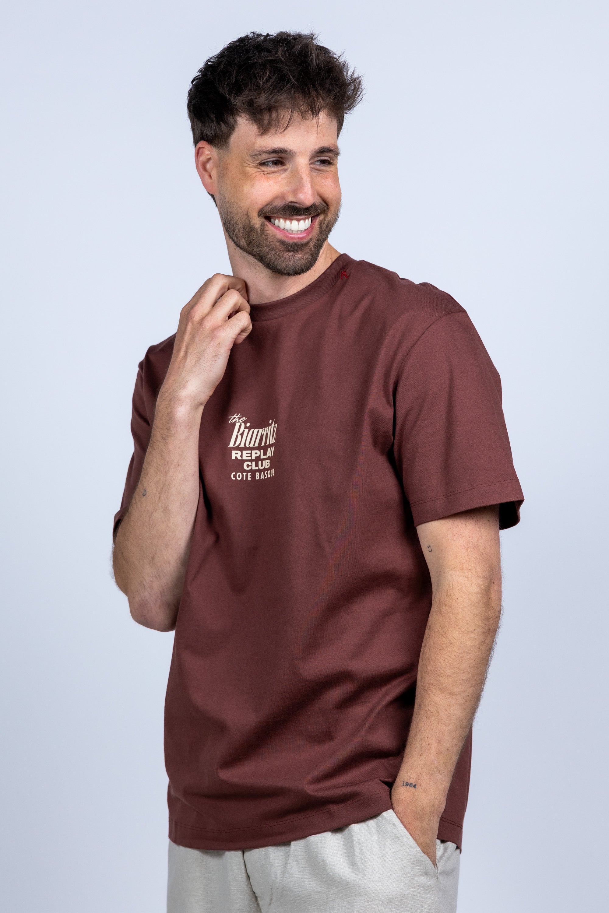 T-shirt met print - Bruin