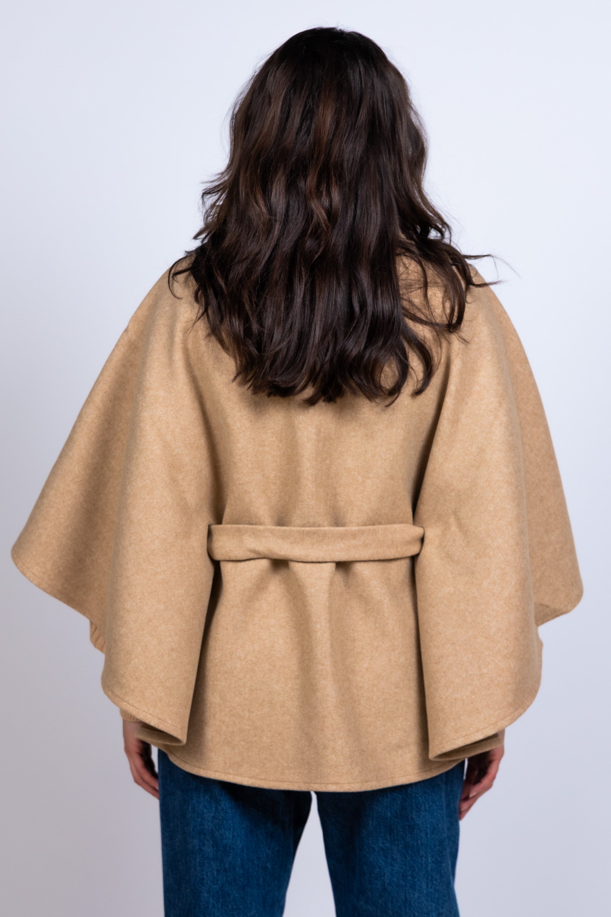 Jasje met ceintuur - Camel