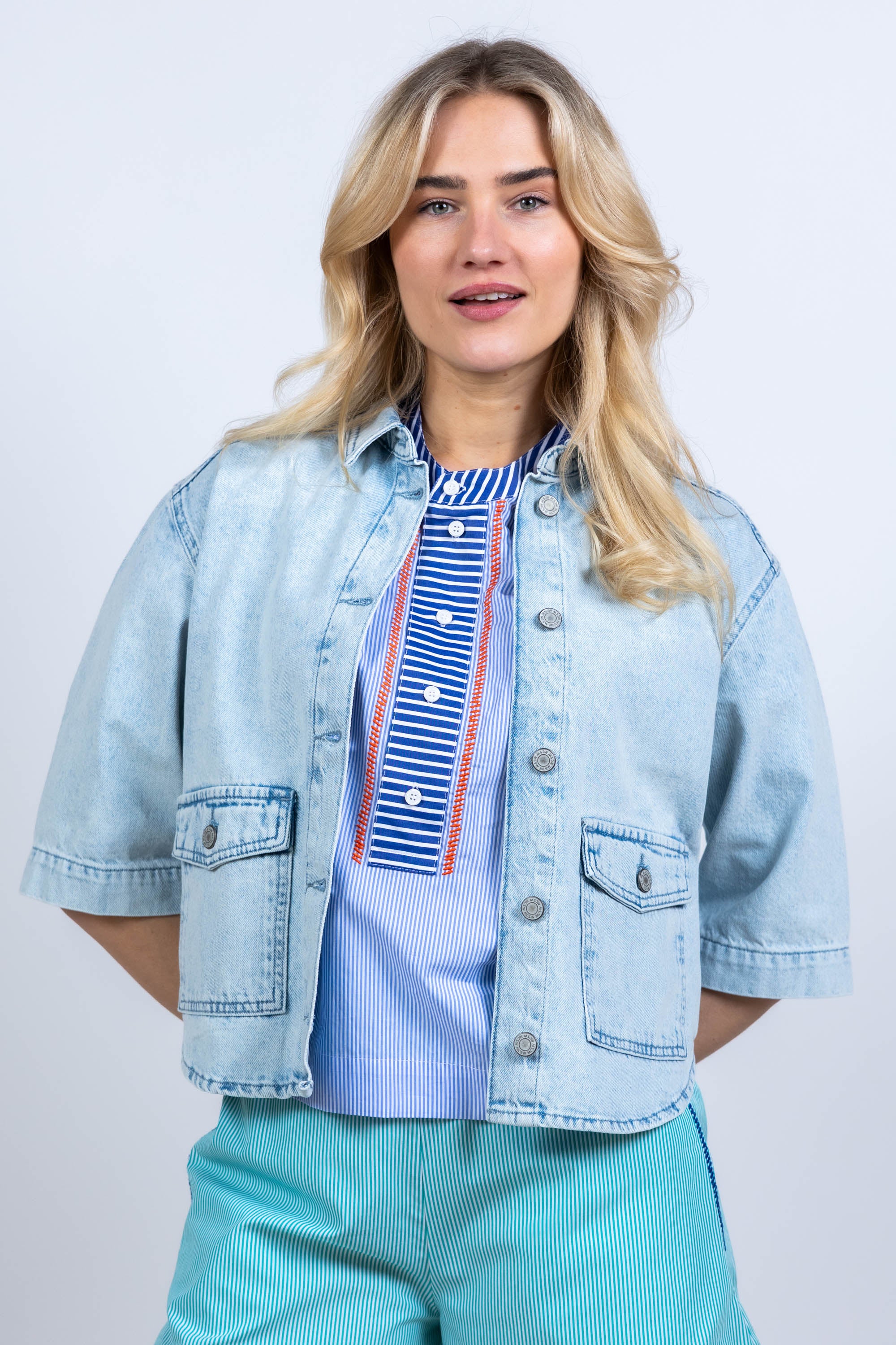 Denim jasje met knopen - Licht jeans