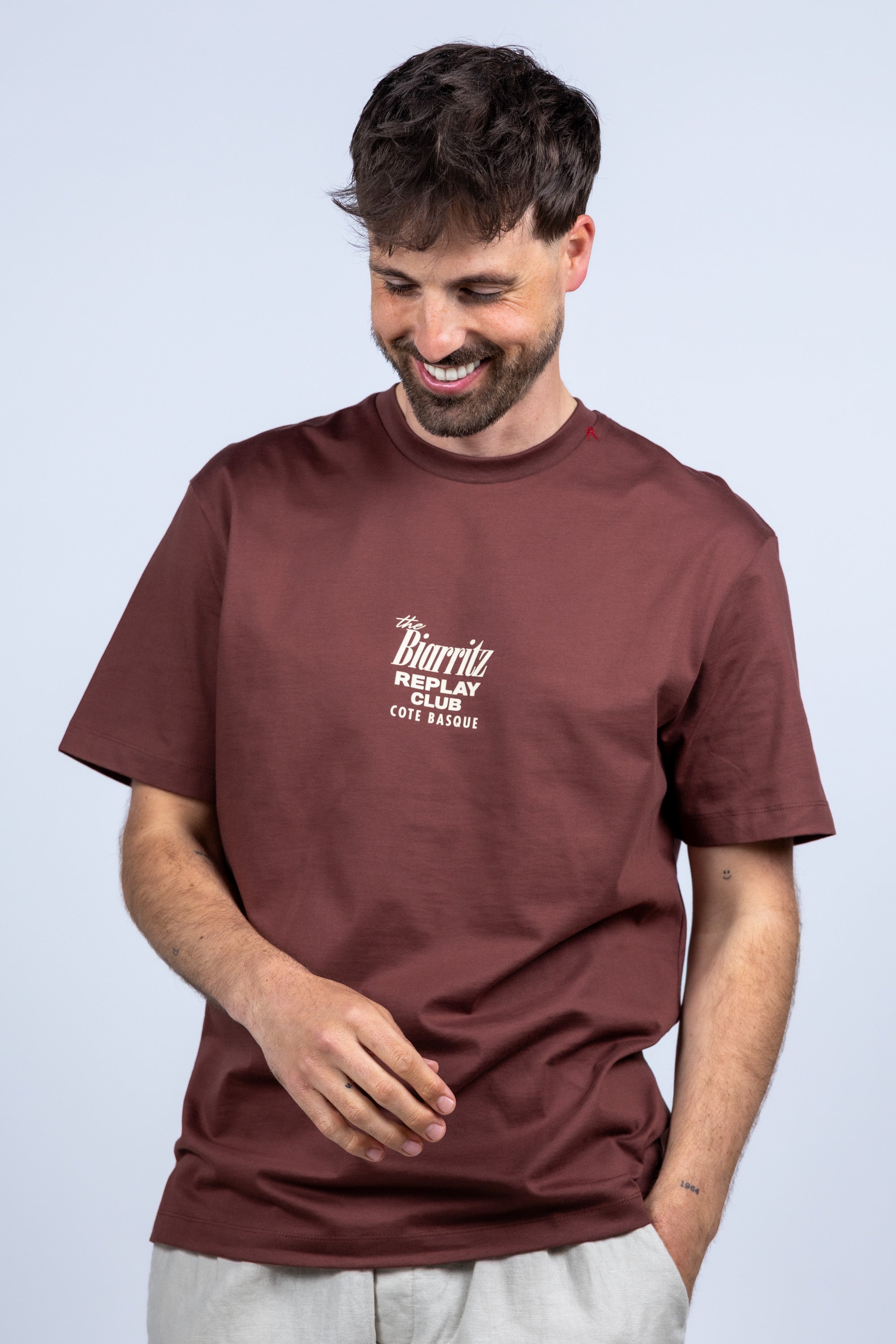T-shirt met print - Bruin