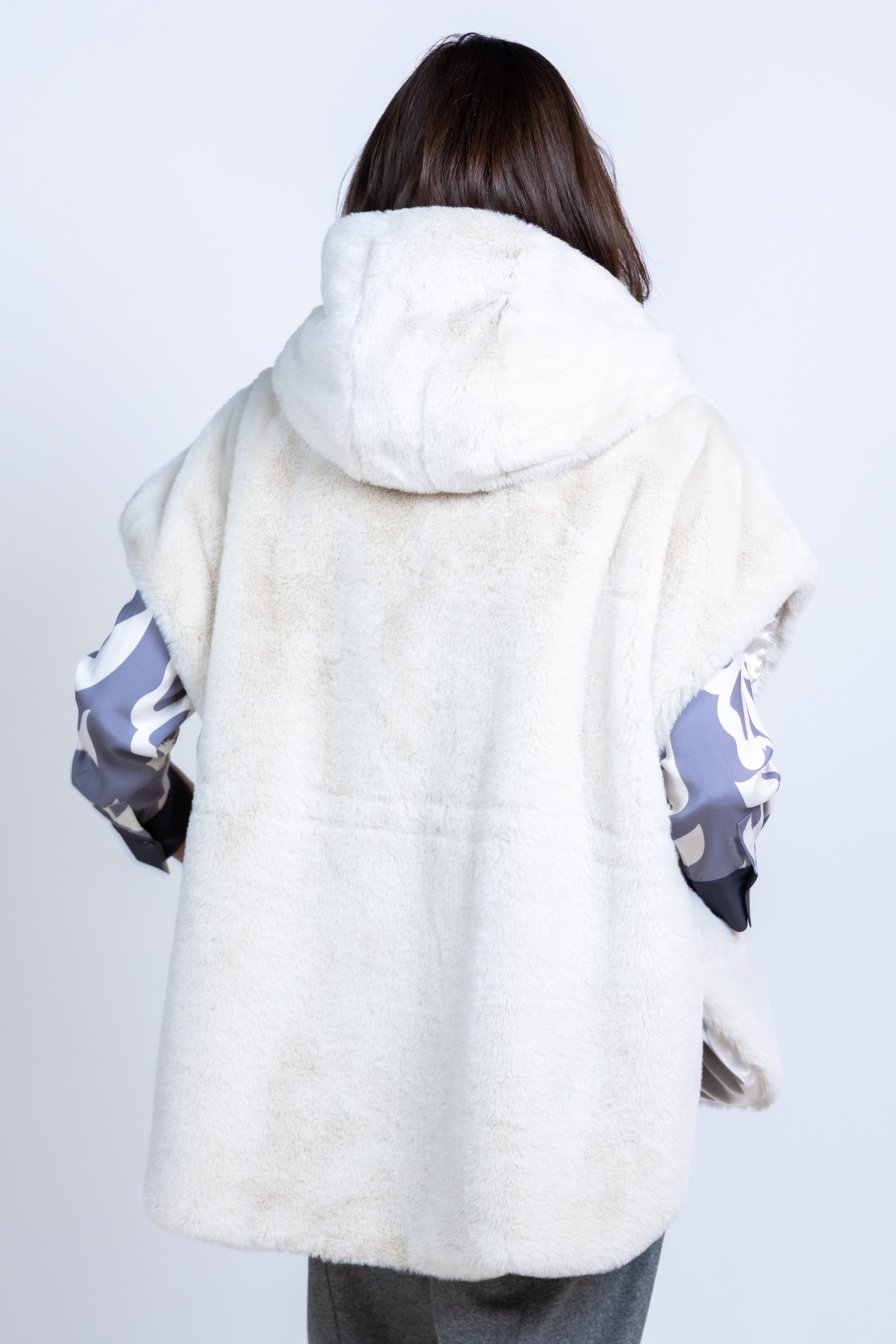 Jasje van imitatiebont - Wit