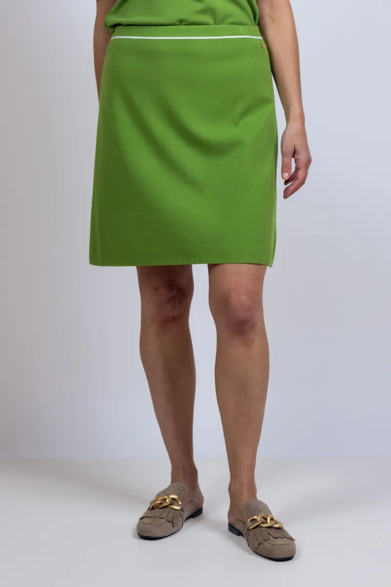 MARCCAIN COLLECTIE MARCCAIN COLLECTIE AC.71.18 M11 Rok met rechte pasvorm - Appelgroen