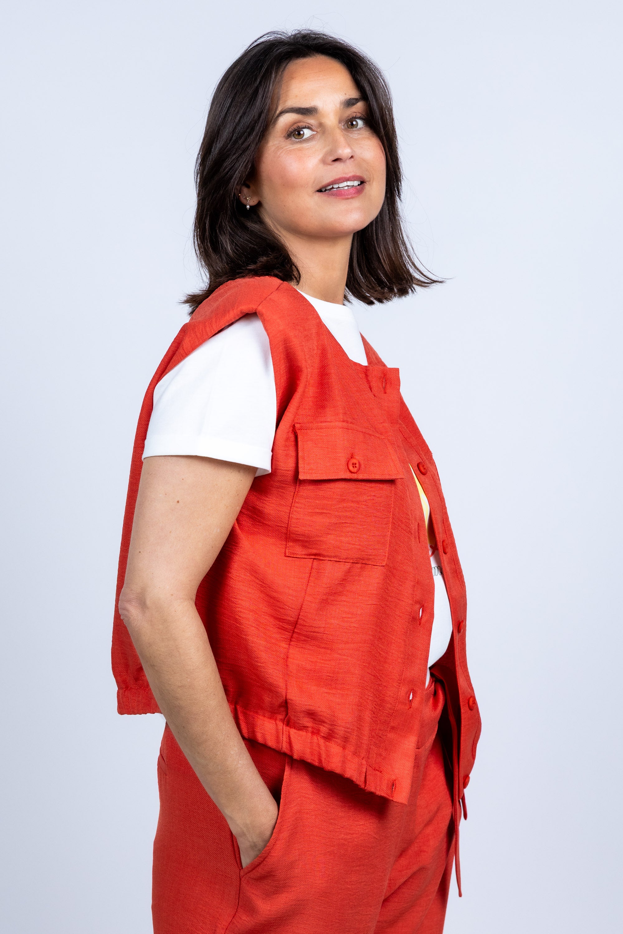 Gilet met knopen - Steenrood