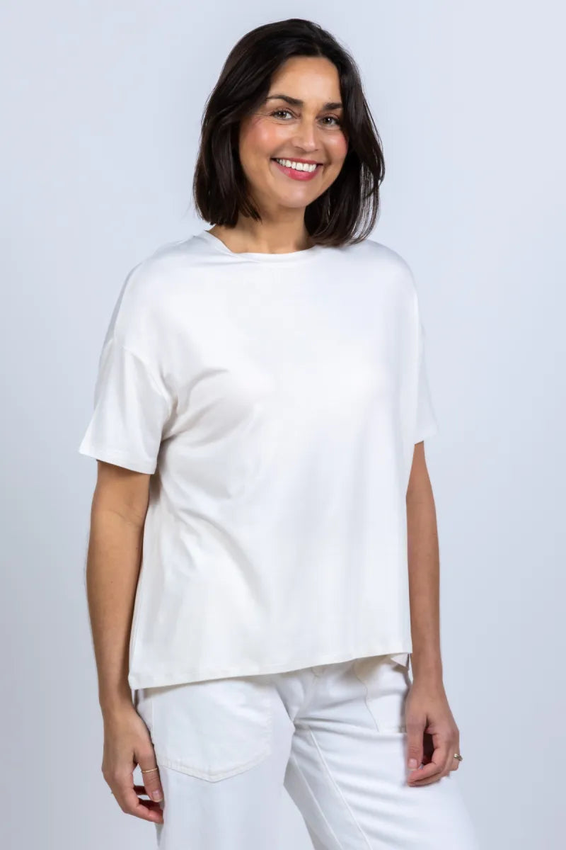 MAJESTIC MAJESTIC M001-FT1104 MAJESTIC M001-FT1104 T-shirt met korte mouwen - Ecru