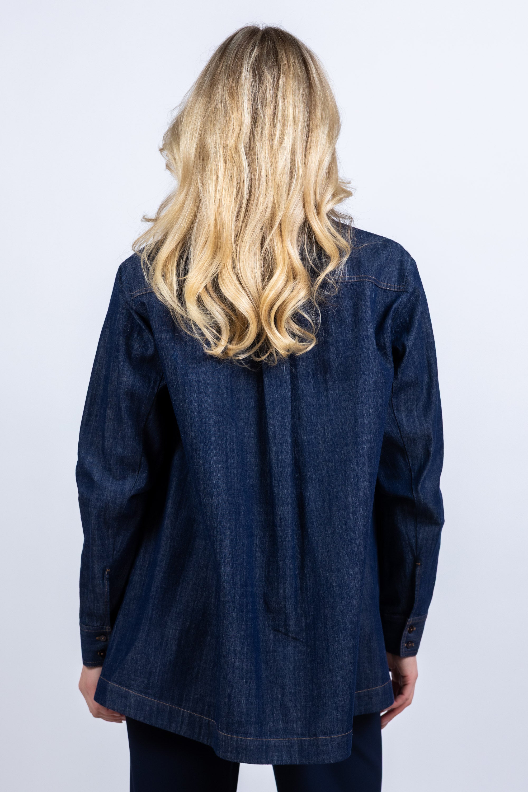 Blouse met knopen - Jeans