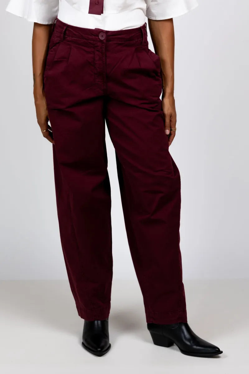 ESSENTIEL ANTWERP ESSENTIEL ANTWERP KURRY BARREL Balloon fit broek - Burgundy