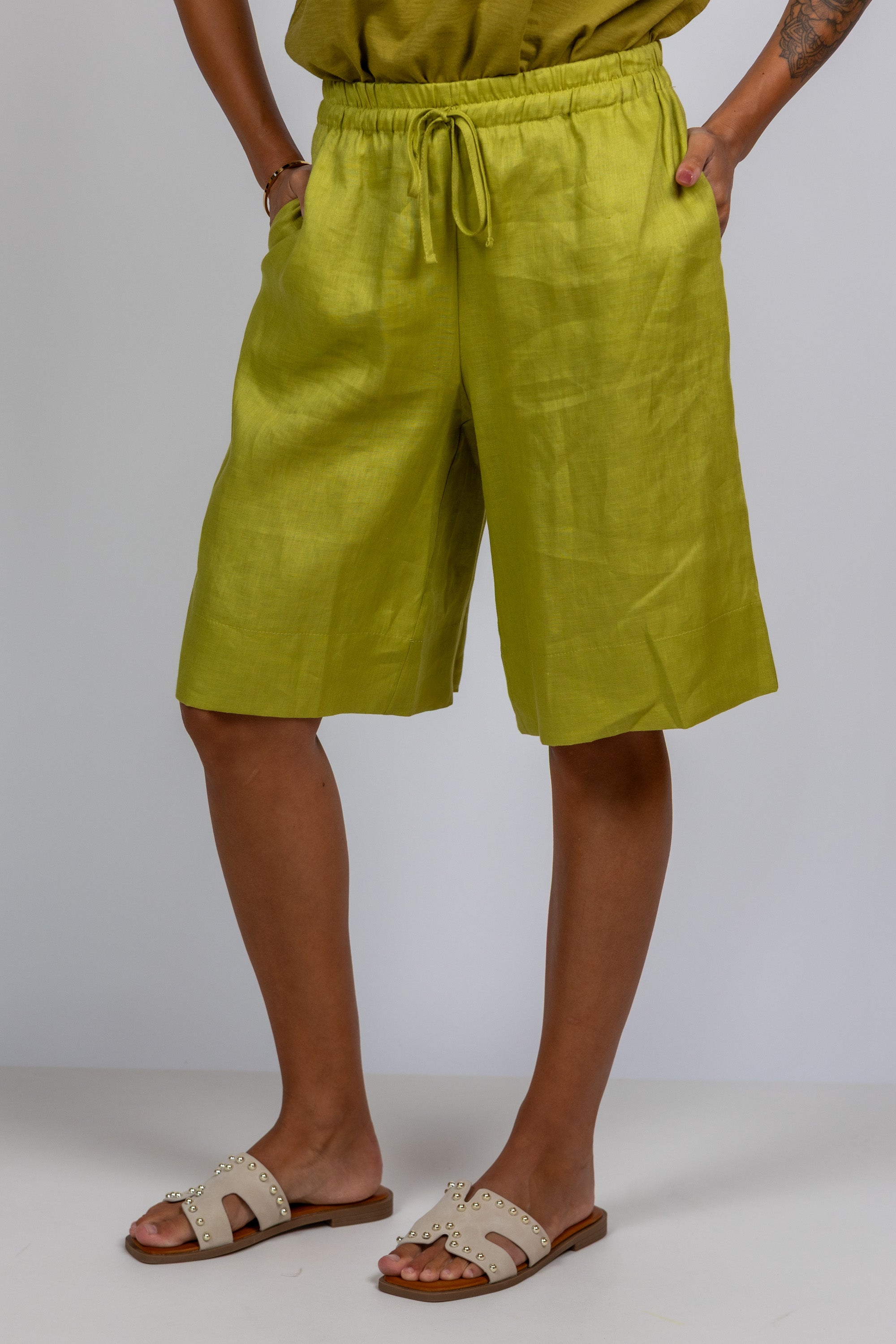 Bermuda met elastische taille - Appelgroen