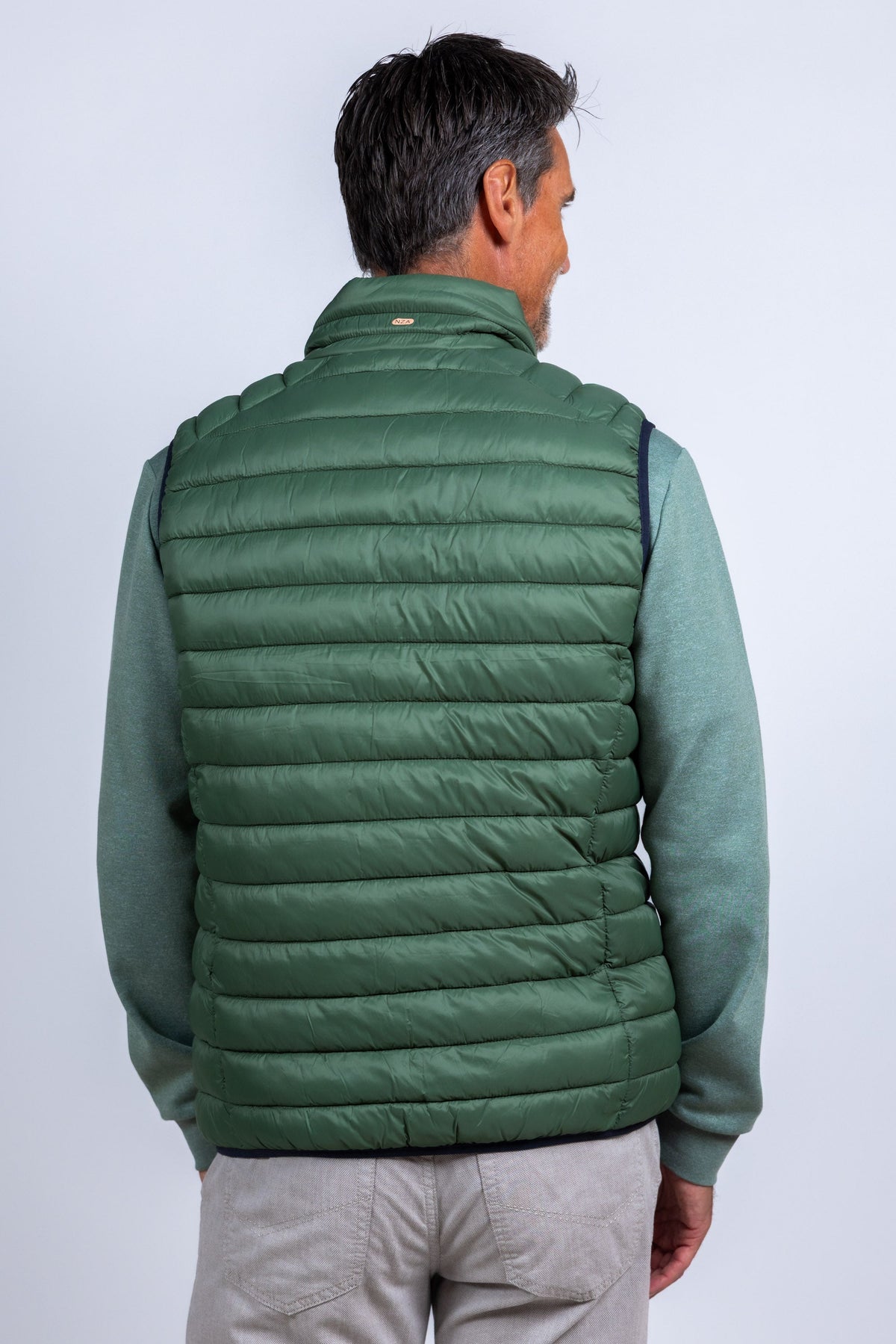 NEW ZEALAND AUCKLAND NEW ZEALAND AUCKLAND 26AN820 Bodywarmer met rits - Olijfgroen
