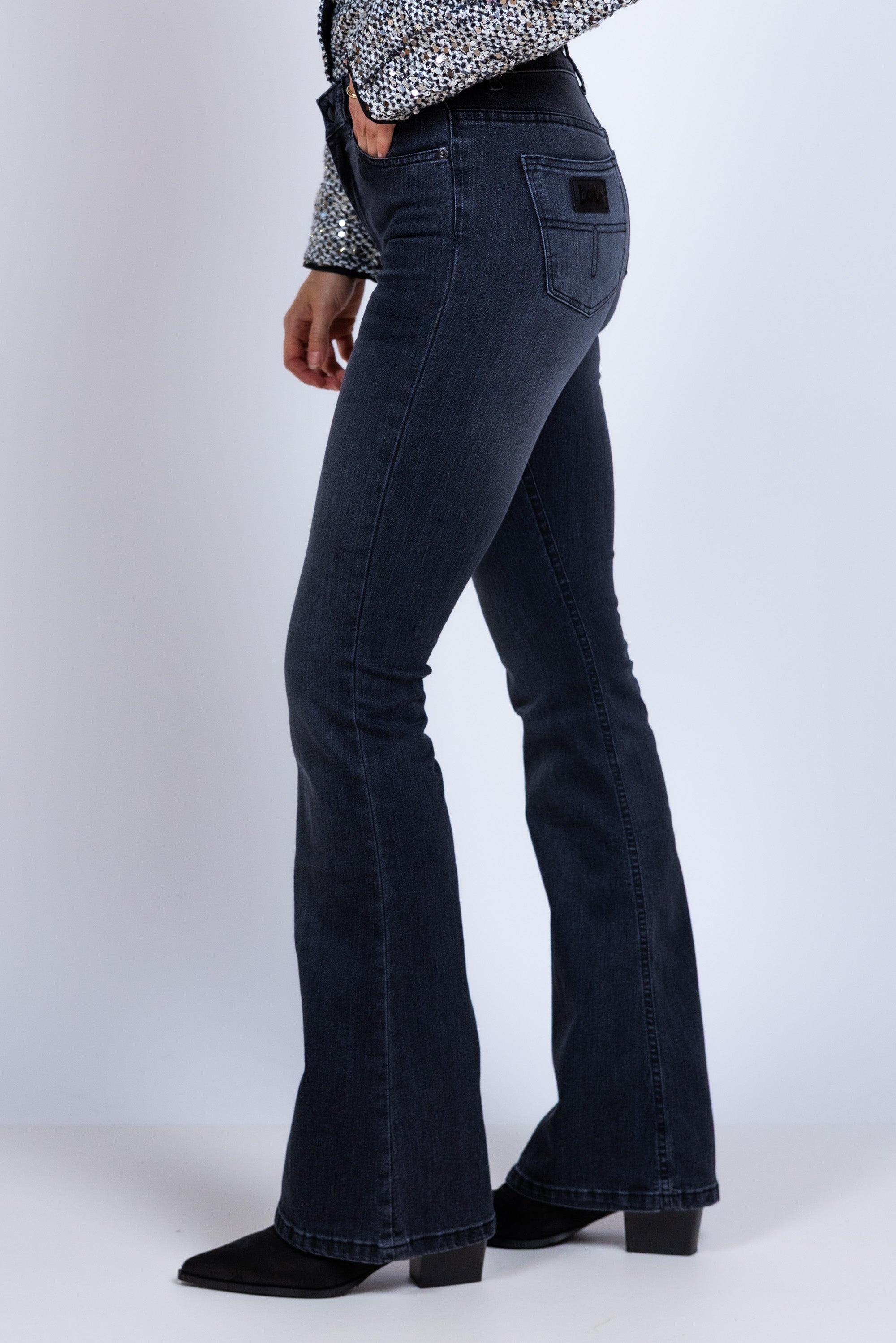 Jeans met flair - Black denim