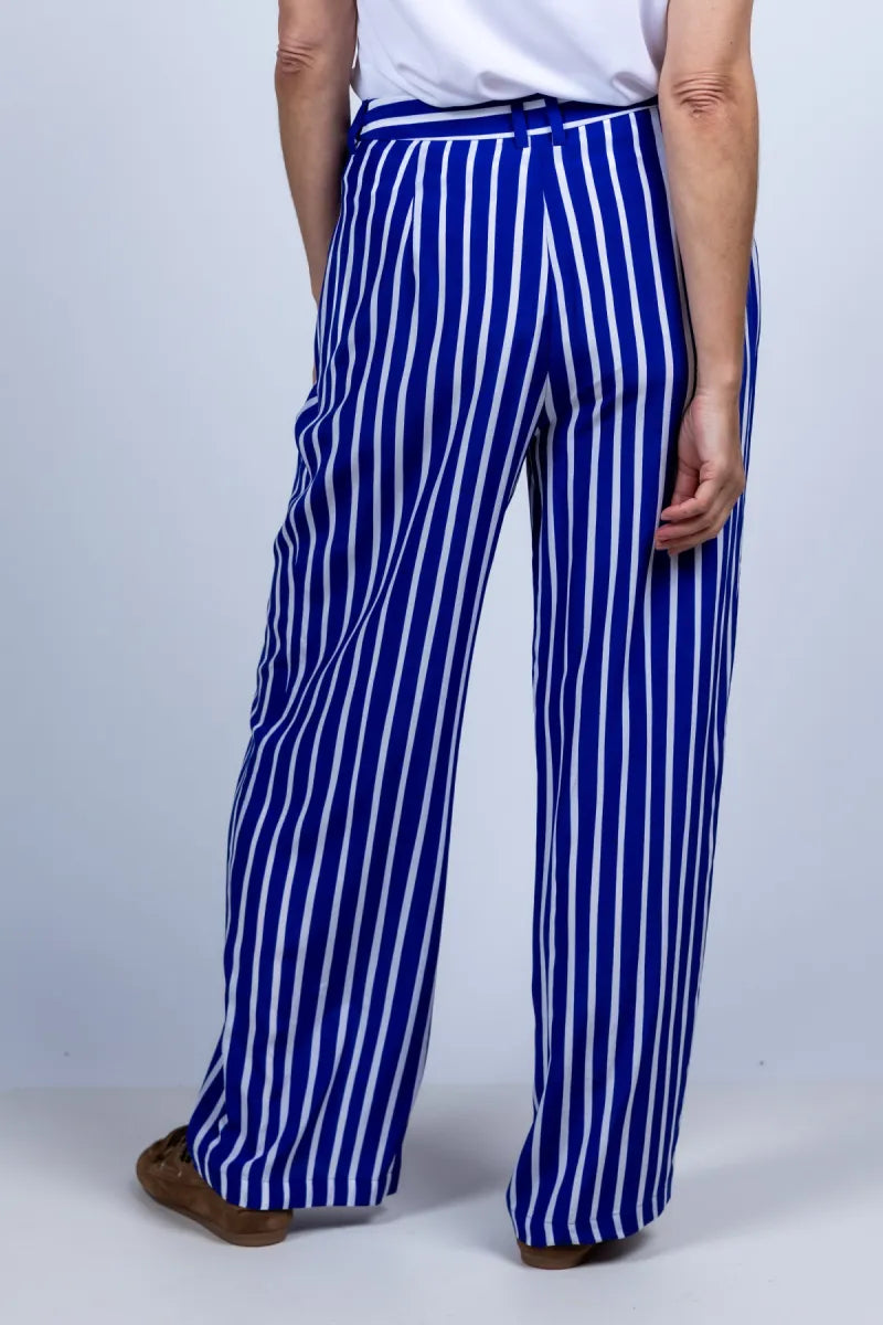 MARCCAIN COLLECTIE MARCCAIN COLLECTIE AA.81.65 W42 Broek met strepen - Kobaltblauw