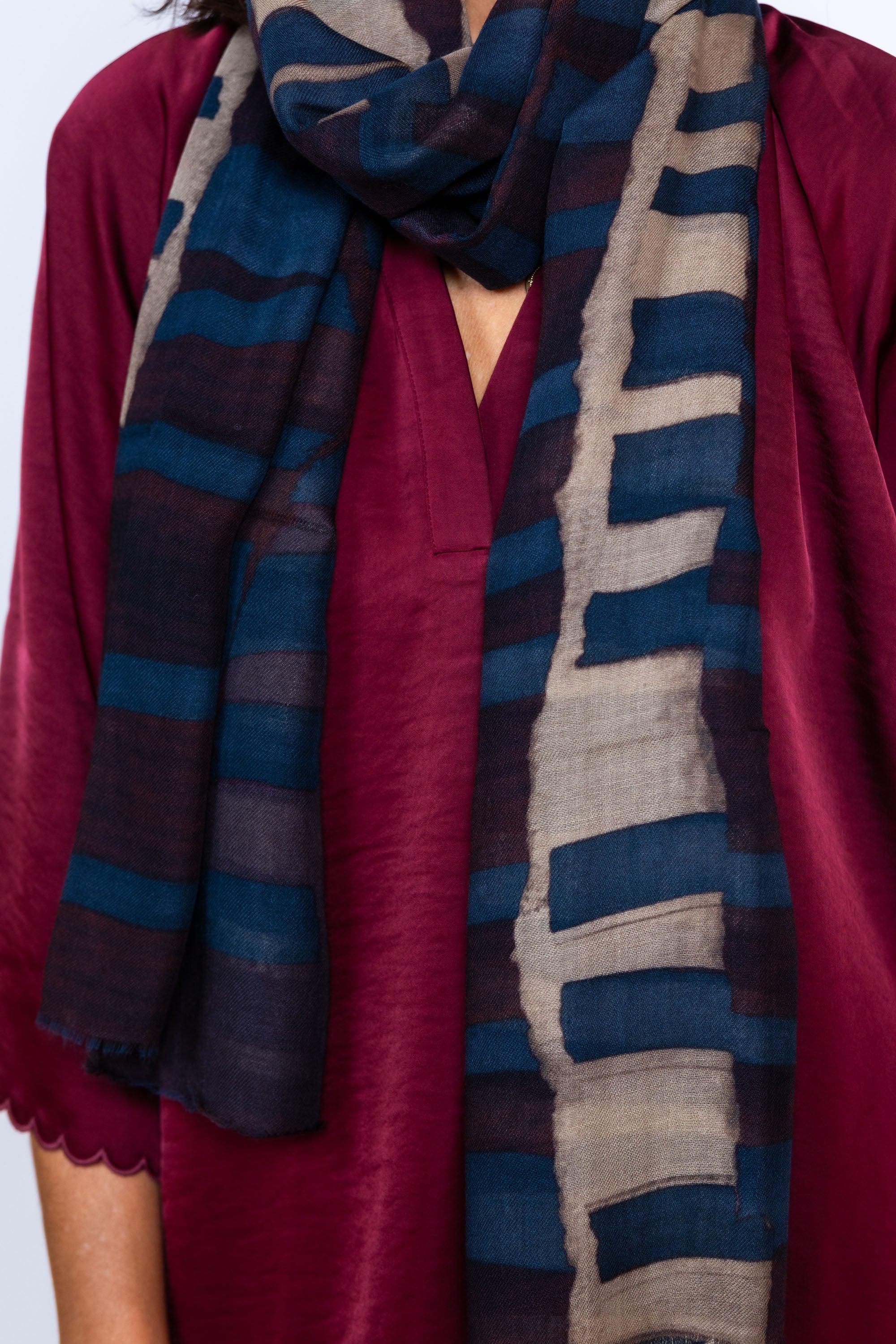 Lange sjaal met dessin - Bruin