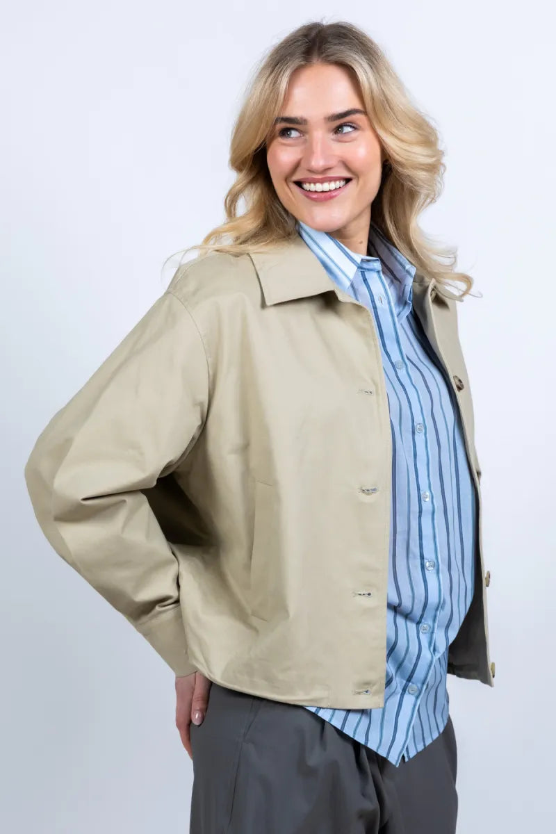 MODSTROM MODSTROM UMA JACKET Jasje met knopen - Beige