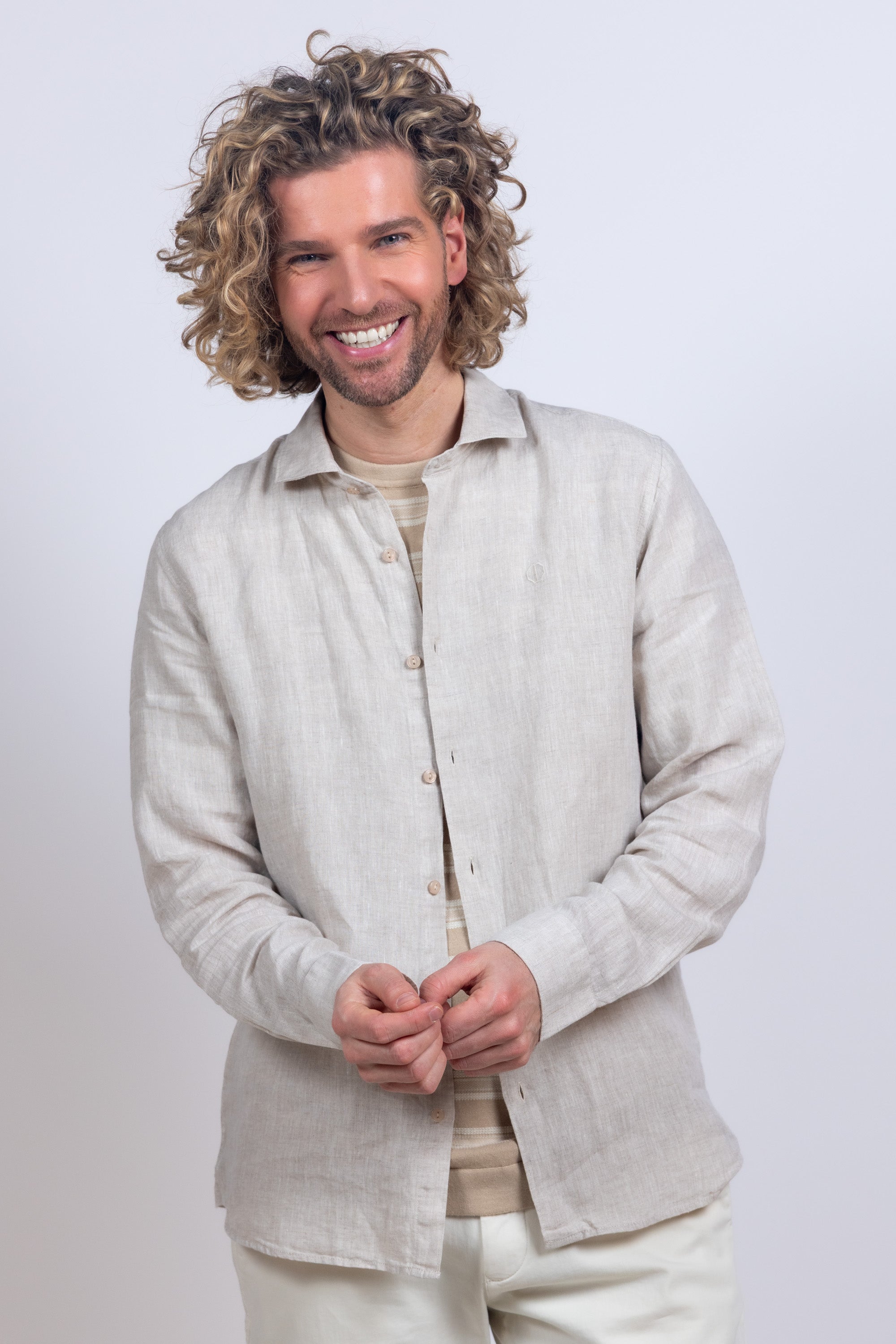 Shirt met knopen - Licht taupe