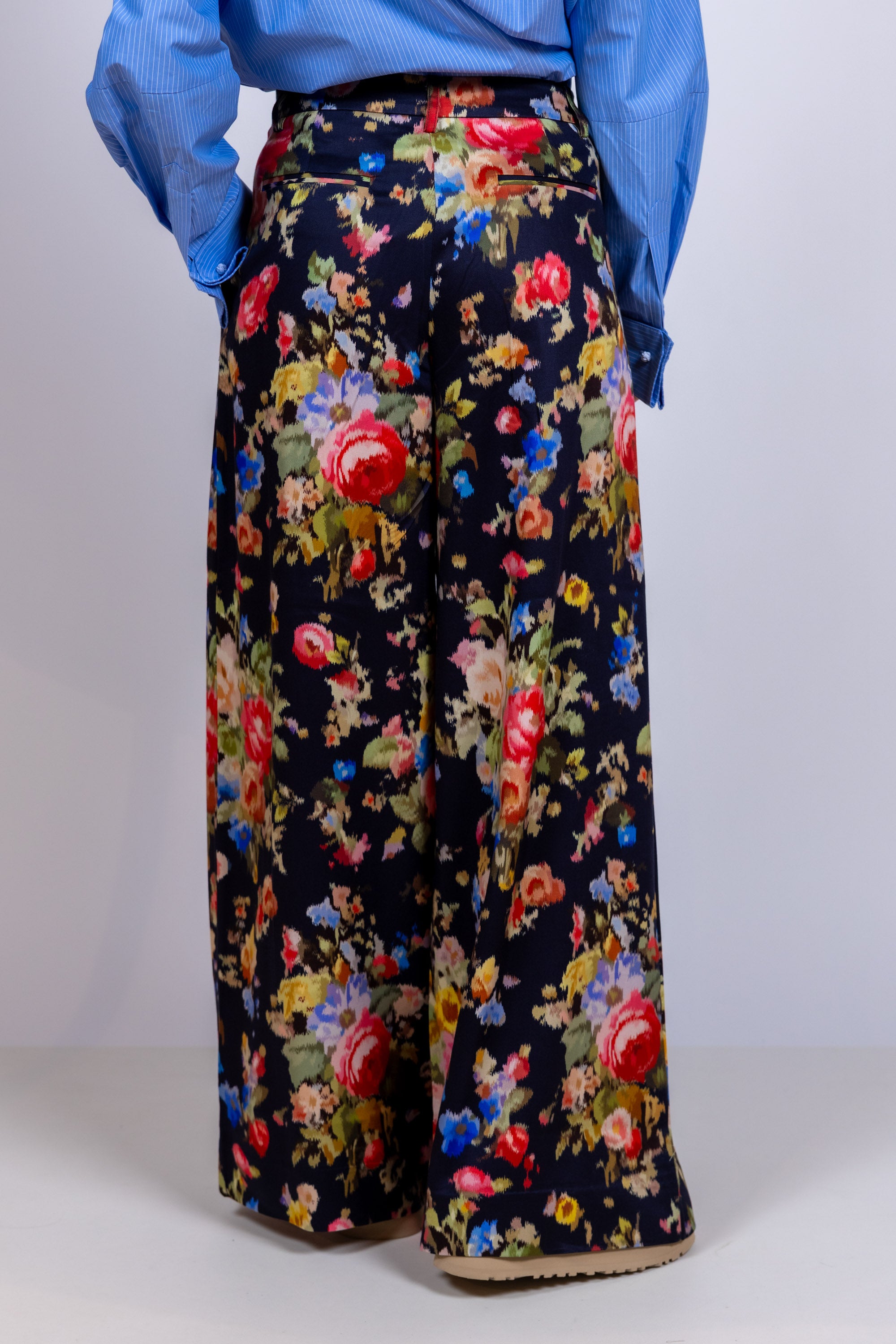 Wijde broek met bloemen - Marine