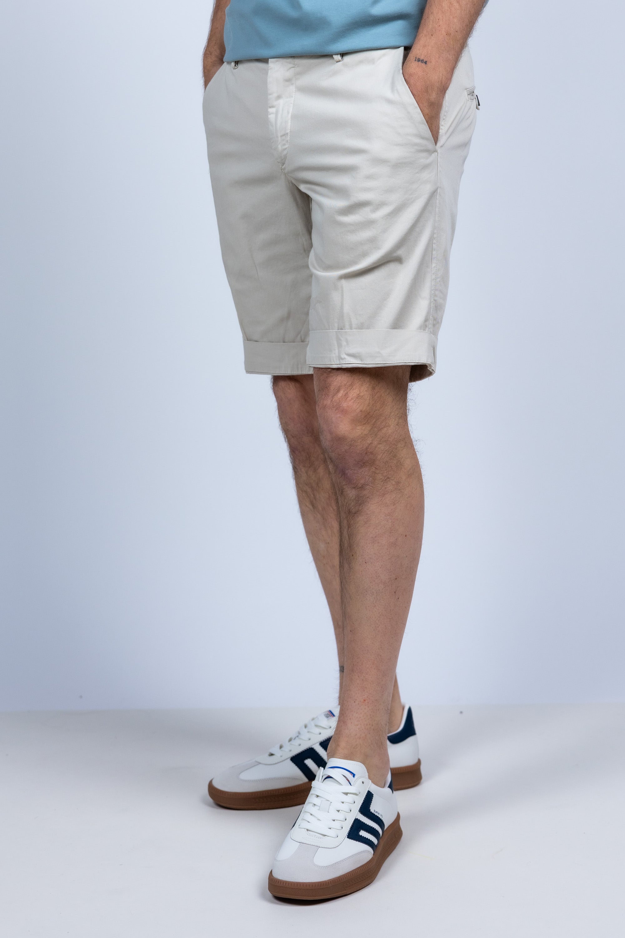 Korte broek met omslag - Beige