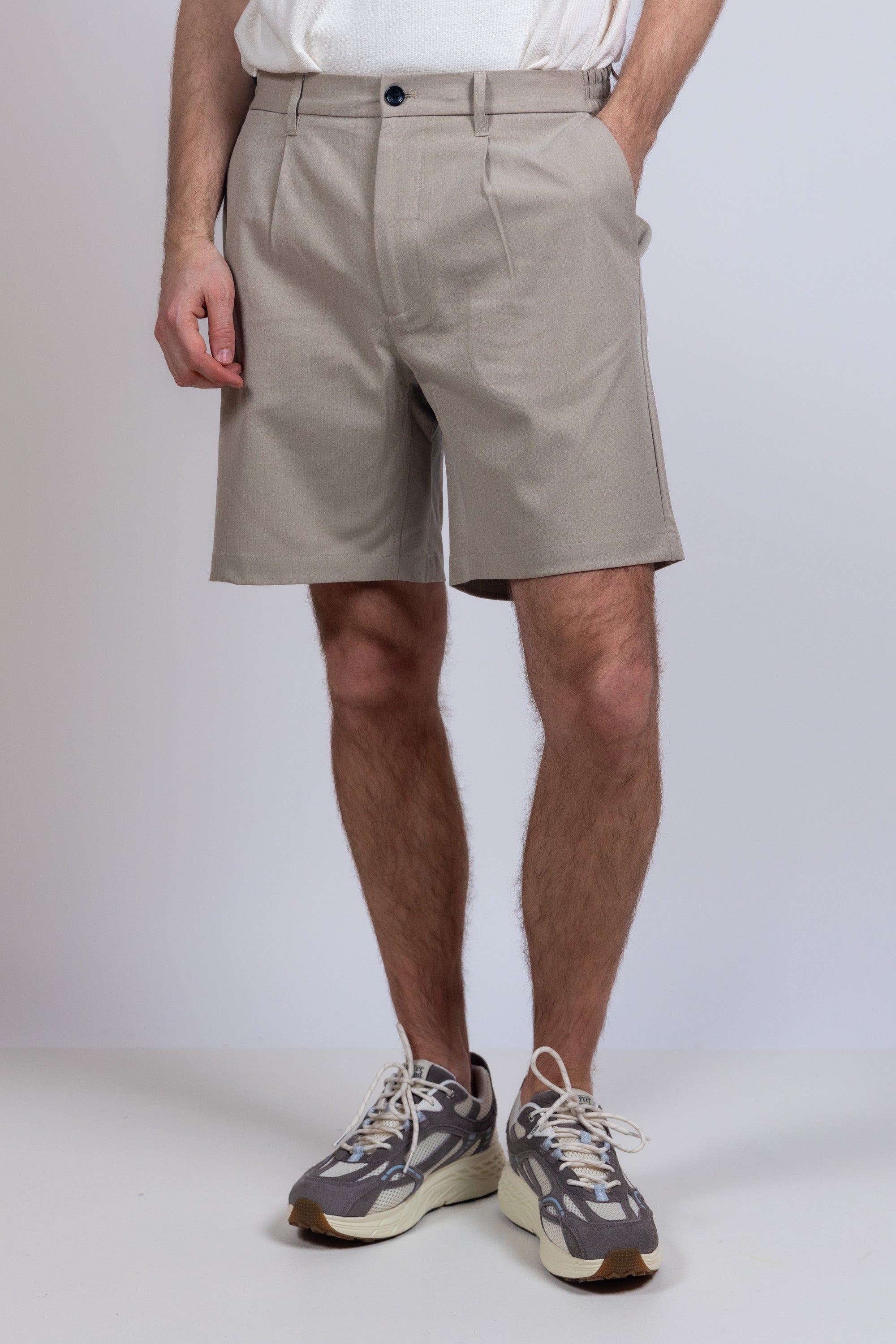 Korte broek met plooien - Beige