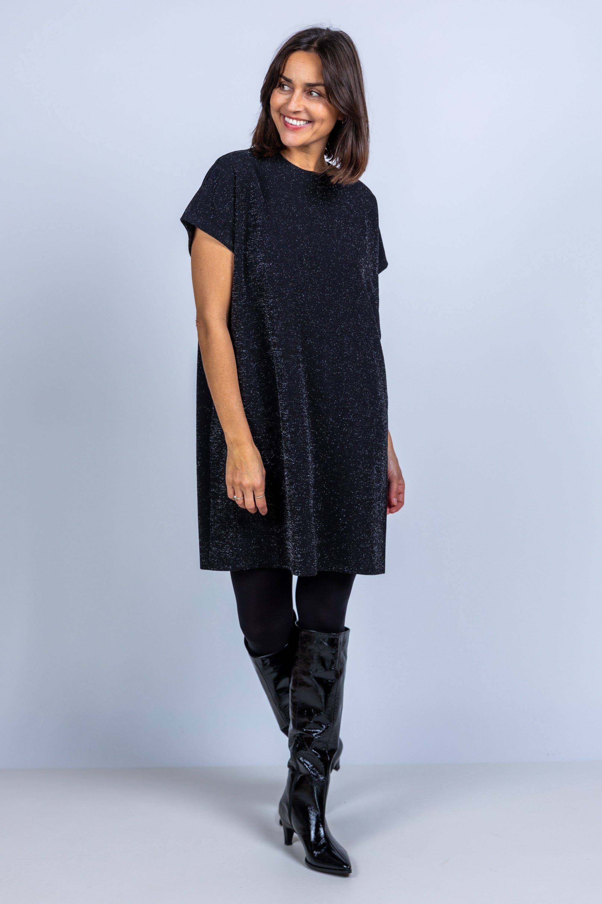 Jurk met korte mouwen - Zwart