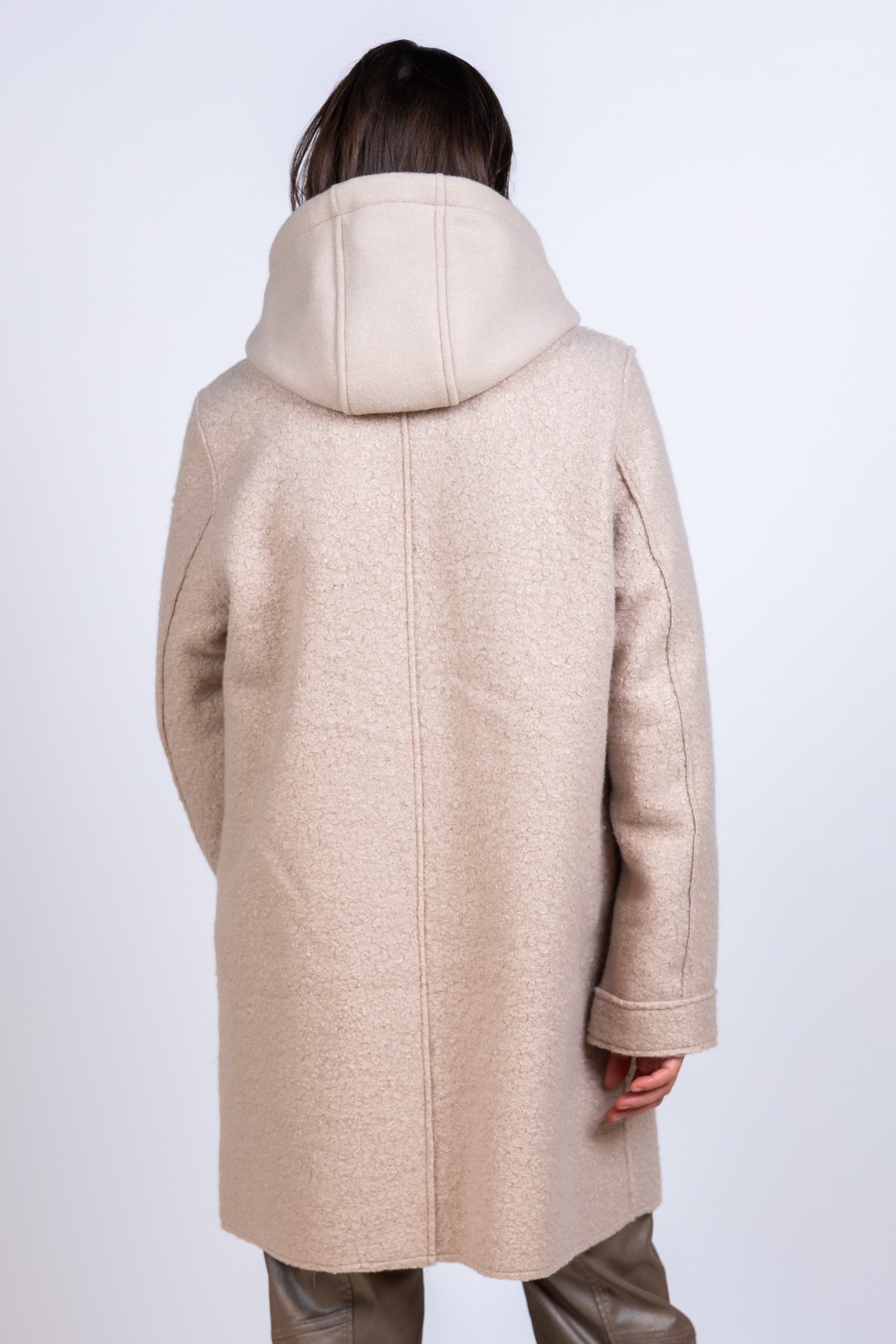 Jas met knopen - Licht taupe