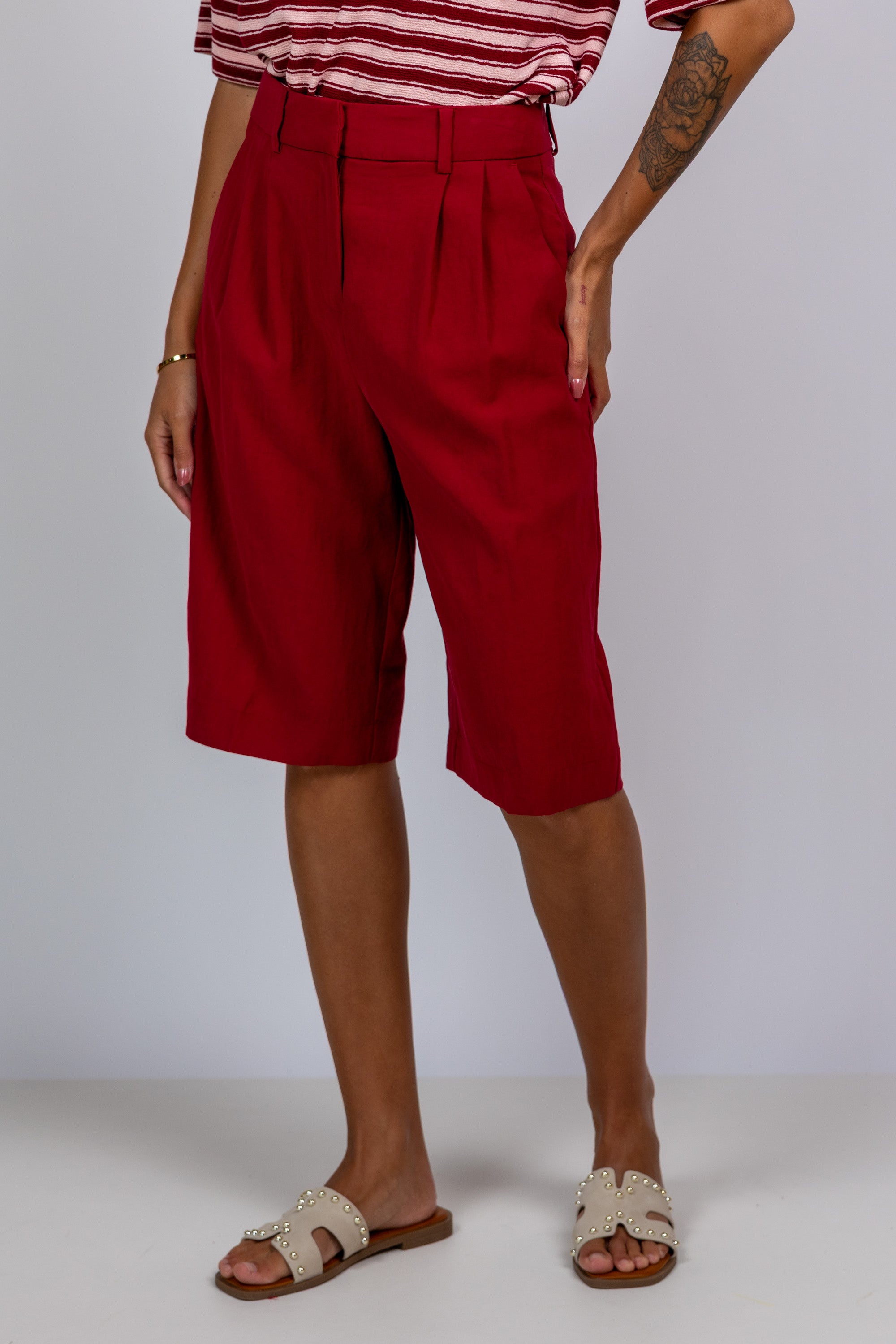Bermuda met plooien - Donkerbordeaux