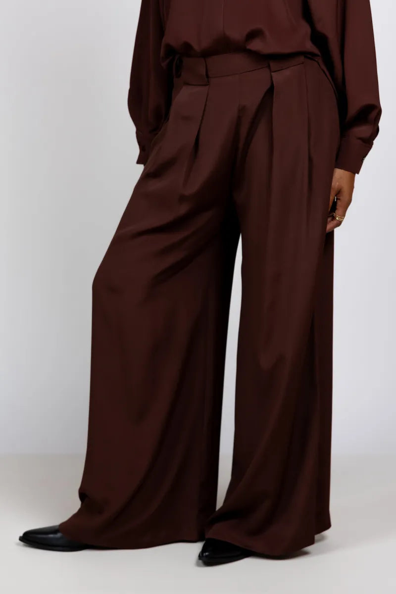 MOMONI MOMONI ASPEN MO13 Wijde pantalon - Bruin
