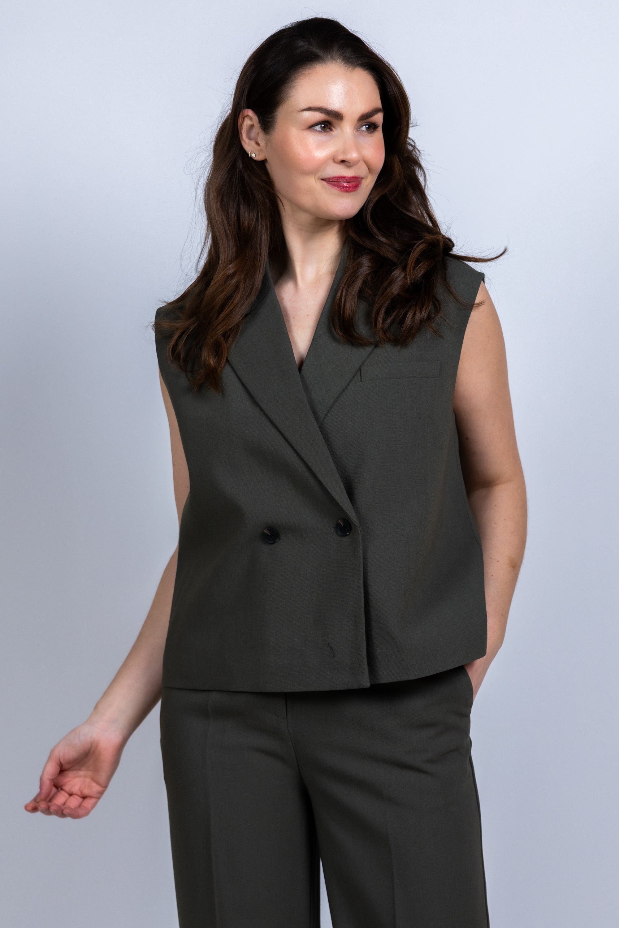 Gilet met knopen - Olijfgroen