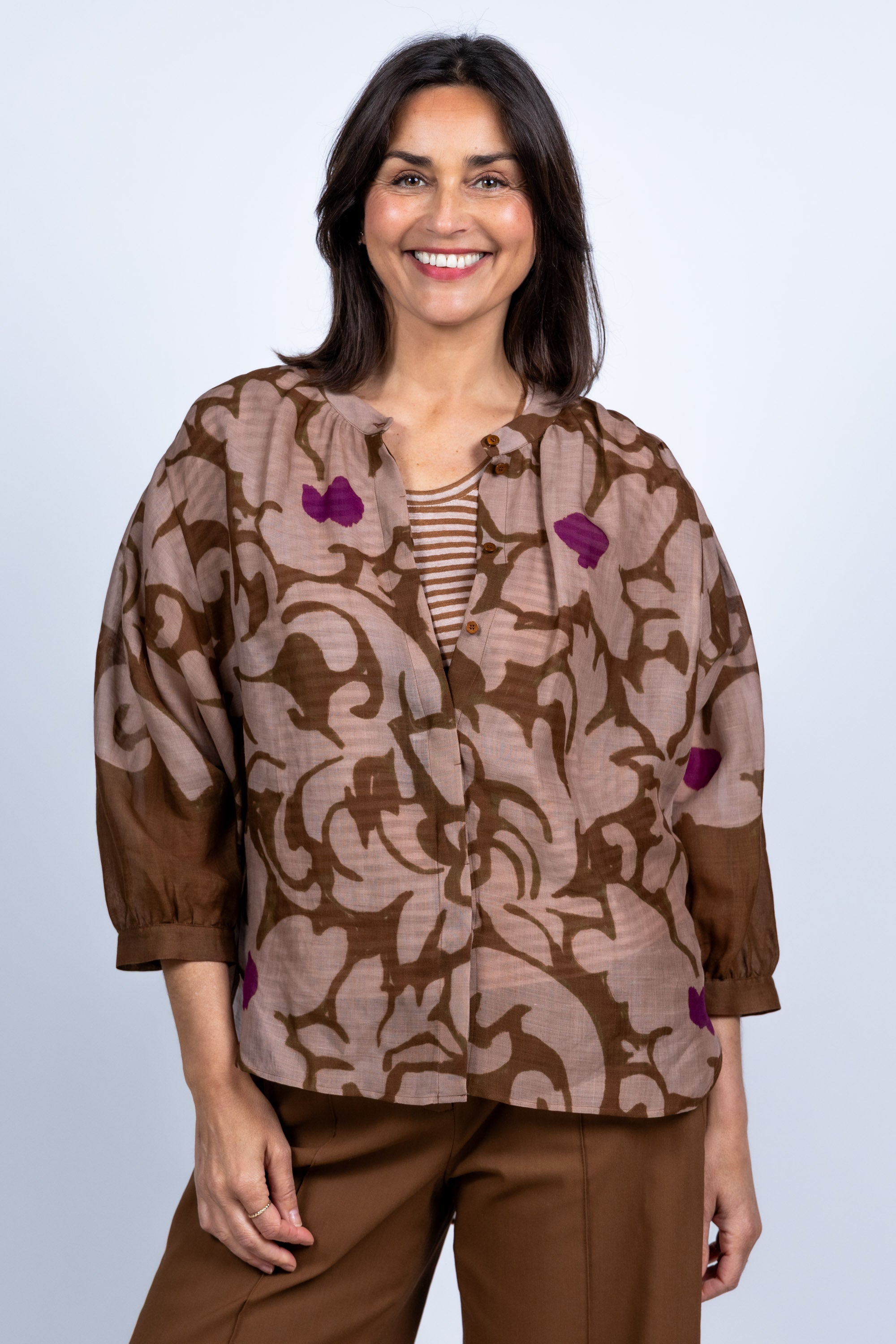 Blouse met print - Koffie met melk