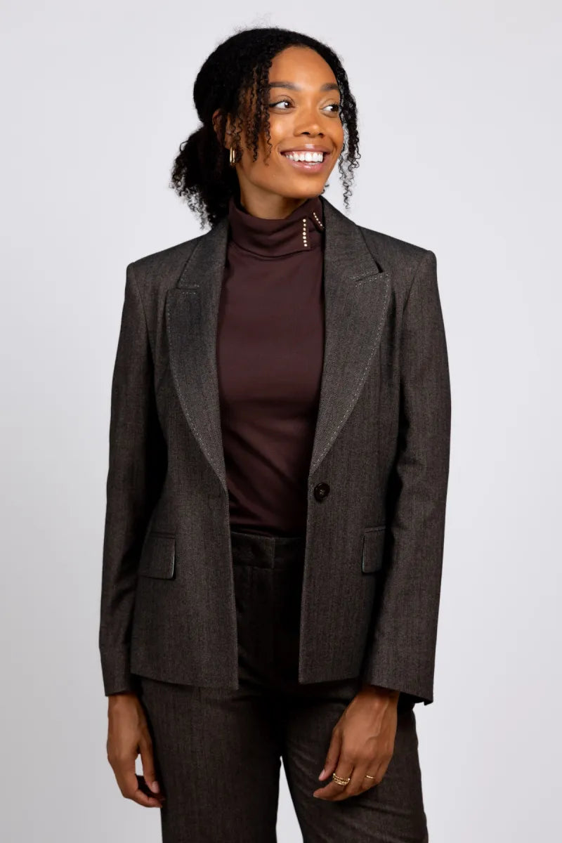 MARCCAIN COLLECTIE MARCCAIN COLLECTIE BC.34.28 W74 MARCCAIN COLLECTIE BC.34.28 W74 Blazer met visgraatdessin - Bruin
