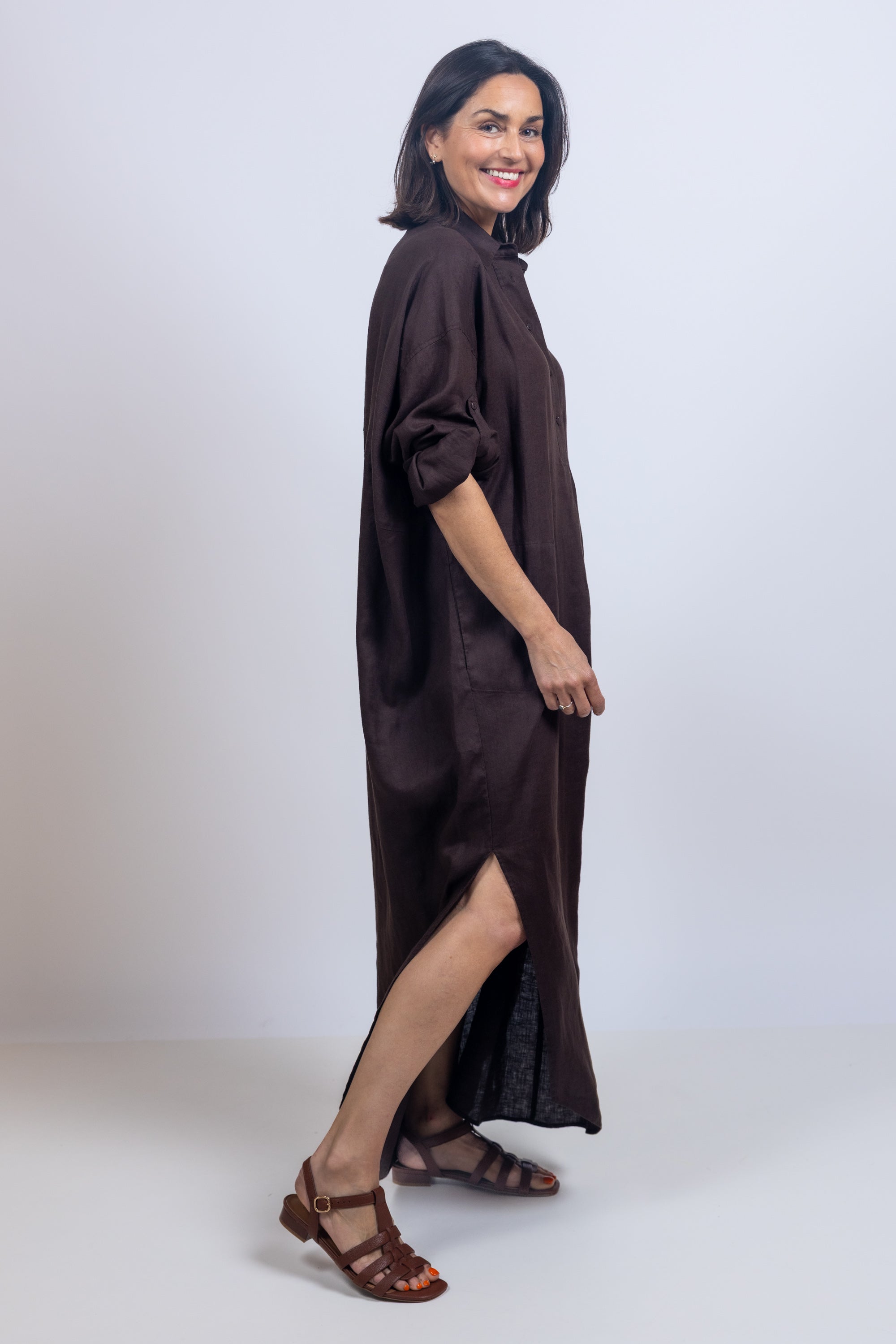 Maxi jurk met knopen - Bruin