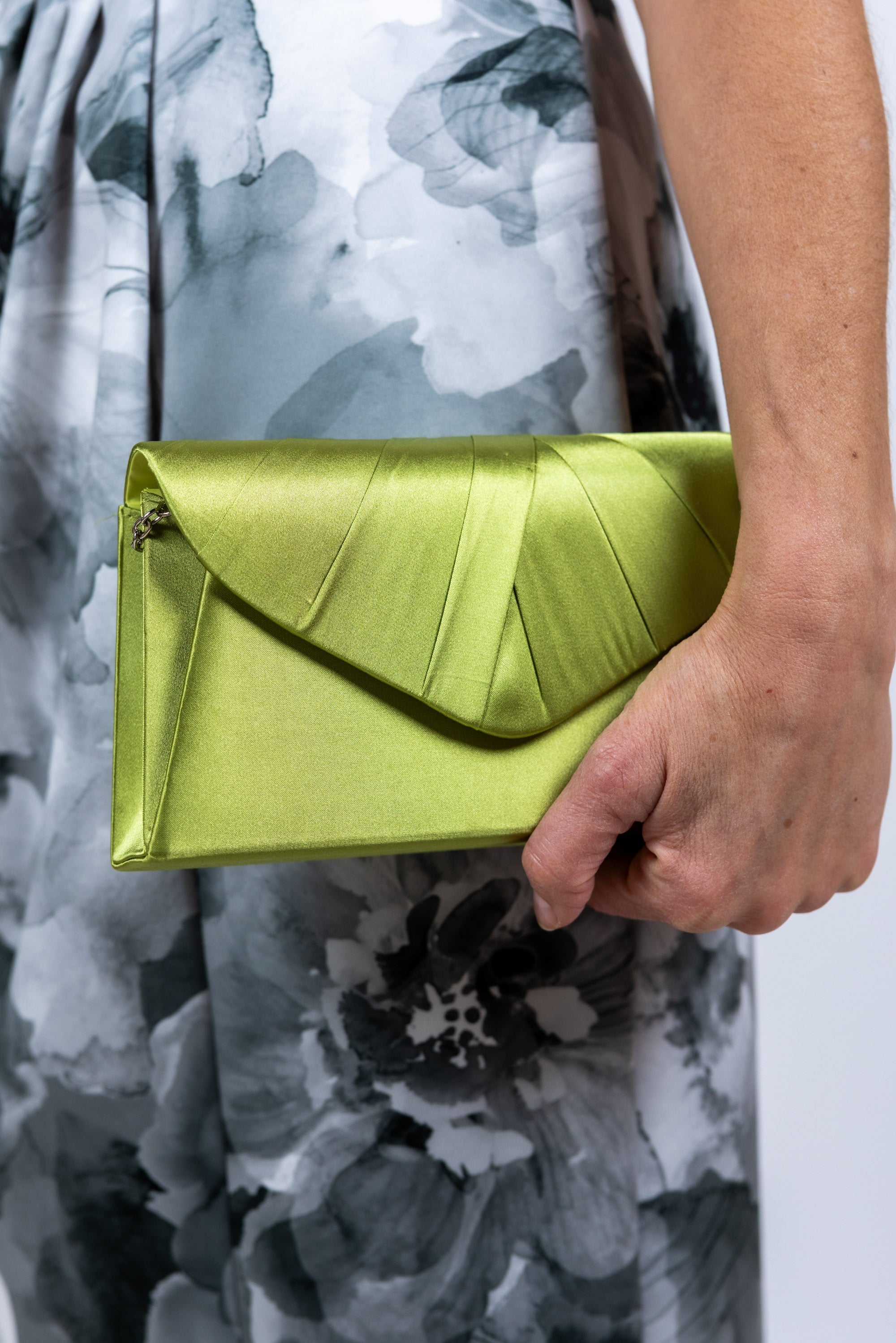 Clutch met plooien - Appelgroen