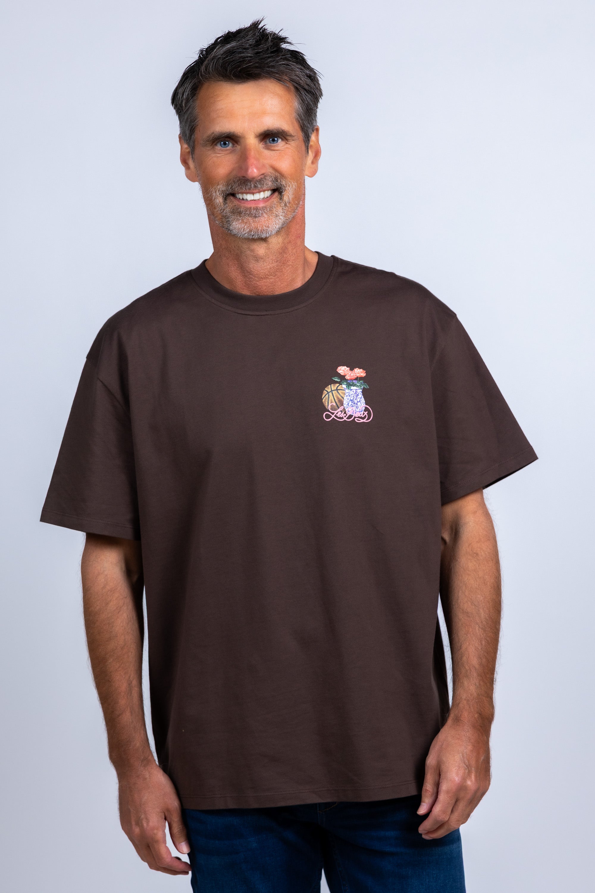 T-shirt met print - Bruin