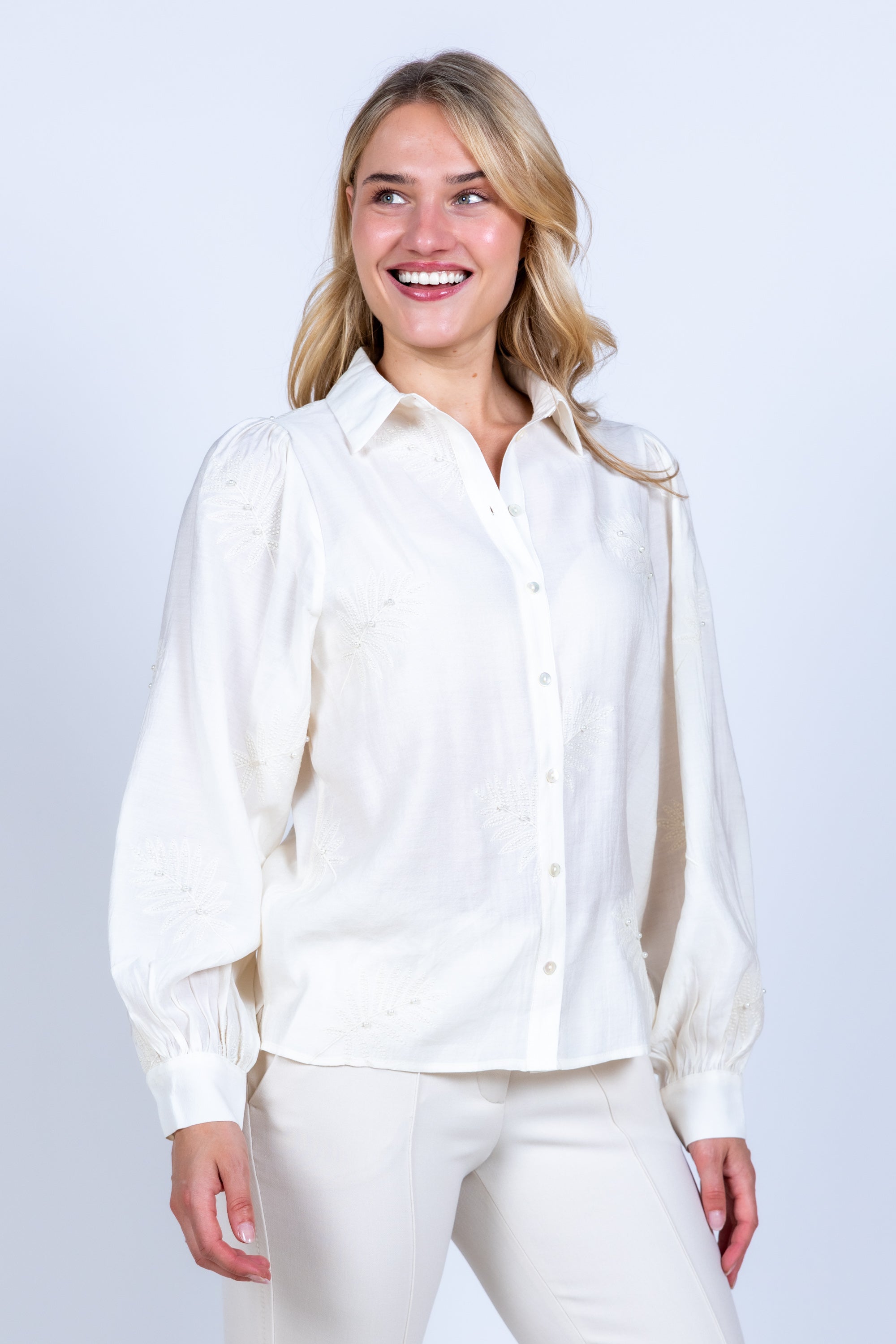 Blouse met knopen - Ecru