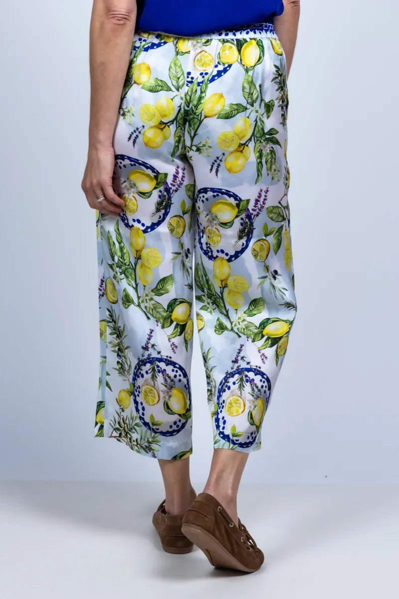 MARCCAIN COLLECTIE MARCCAIN COLLECTIE AA.81.51 W03 MARCCAIN COLLECTIE AA.81.51 W03 Broek met print - Wit