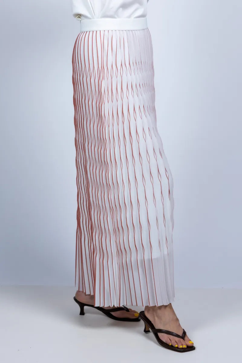 MARCCAIN COLLECTIE MARCCAIN COLLECTIE AC.71.25 W76 Rok met plooien - Ecru