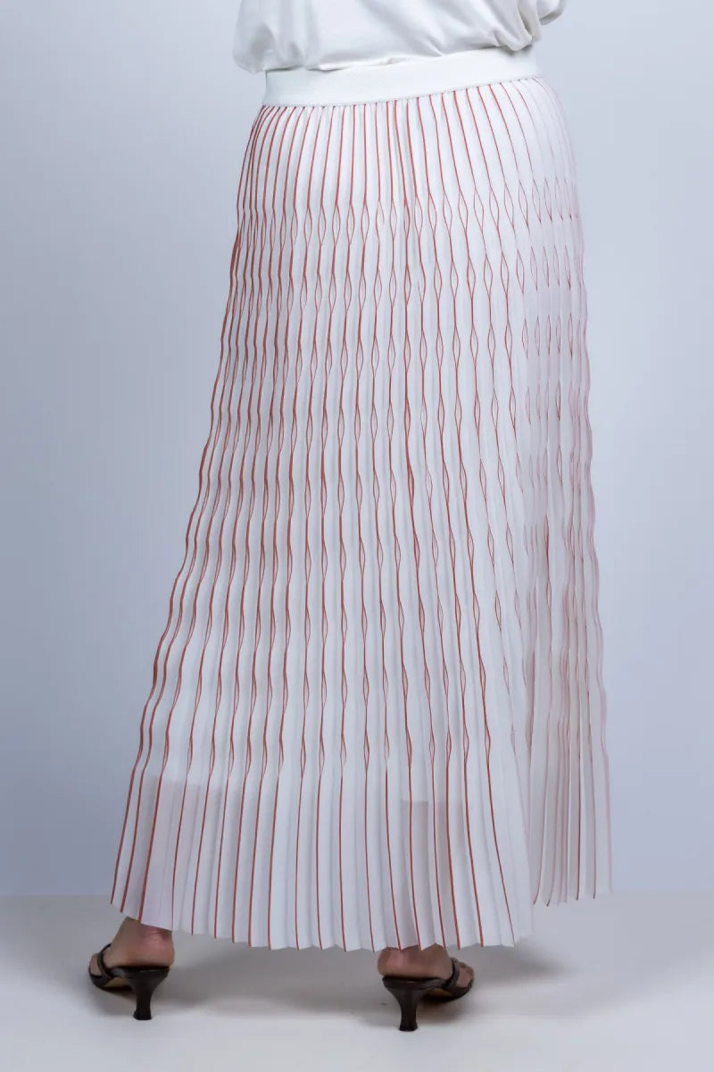 MARCCAIN COLLECTIE MARCCAIN COLLECTIE AC.71.25 W76 Rok met plooien - Ecru