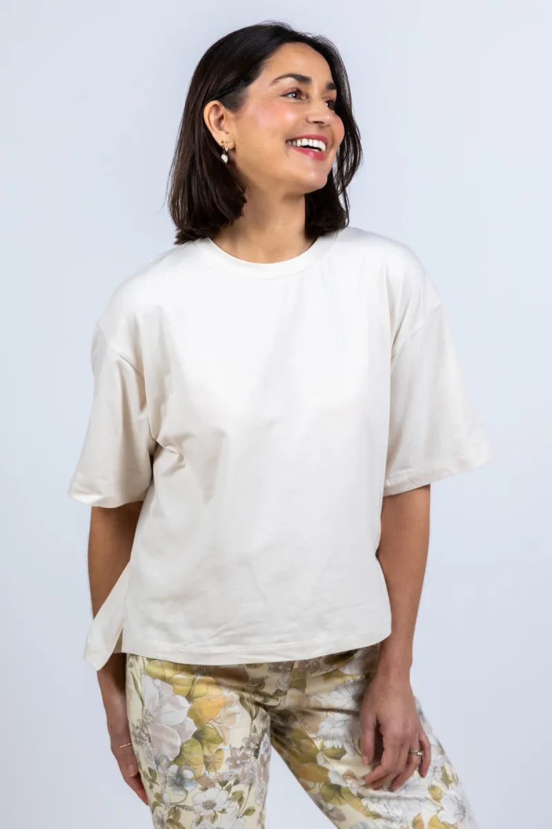 REPEAT REPEAT 500303 T-shirt met ronde hals - Beige