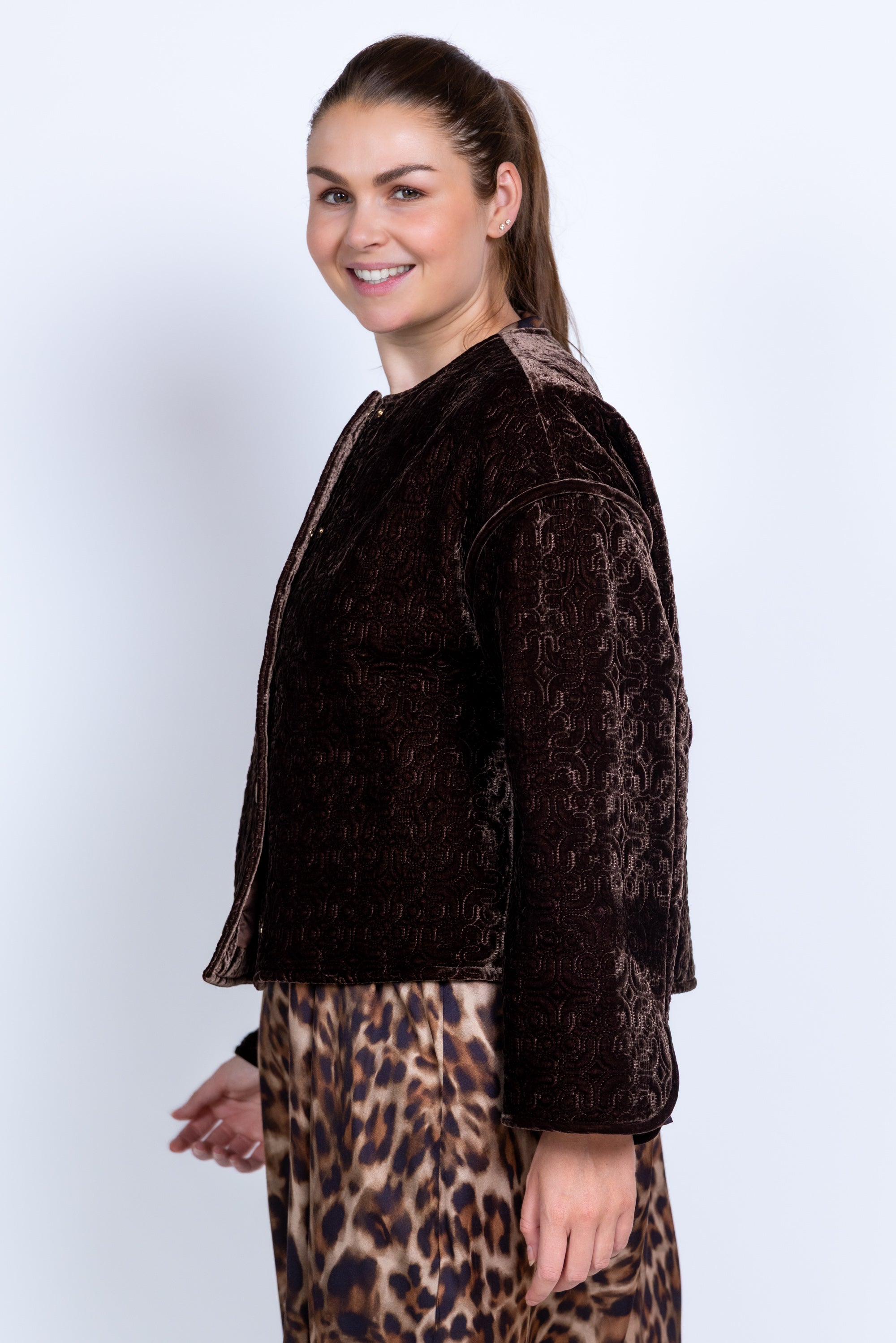 Jasje met knopen - Bruin