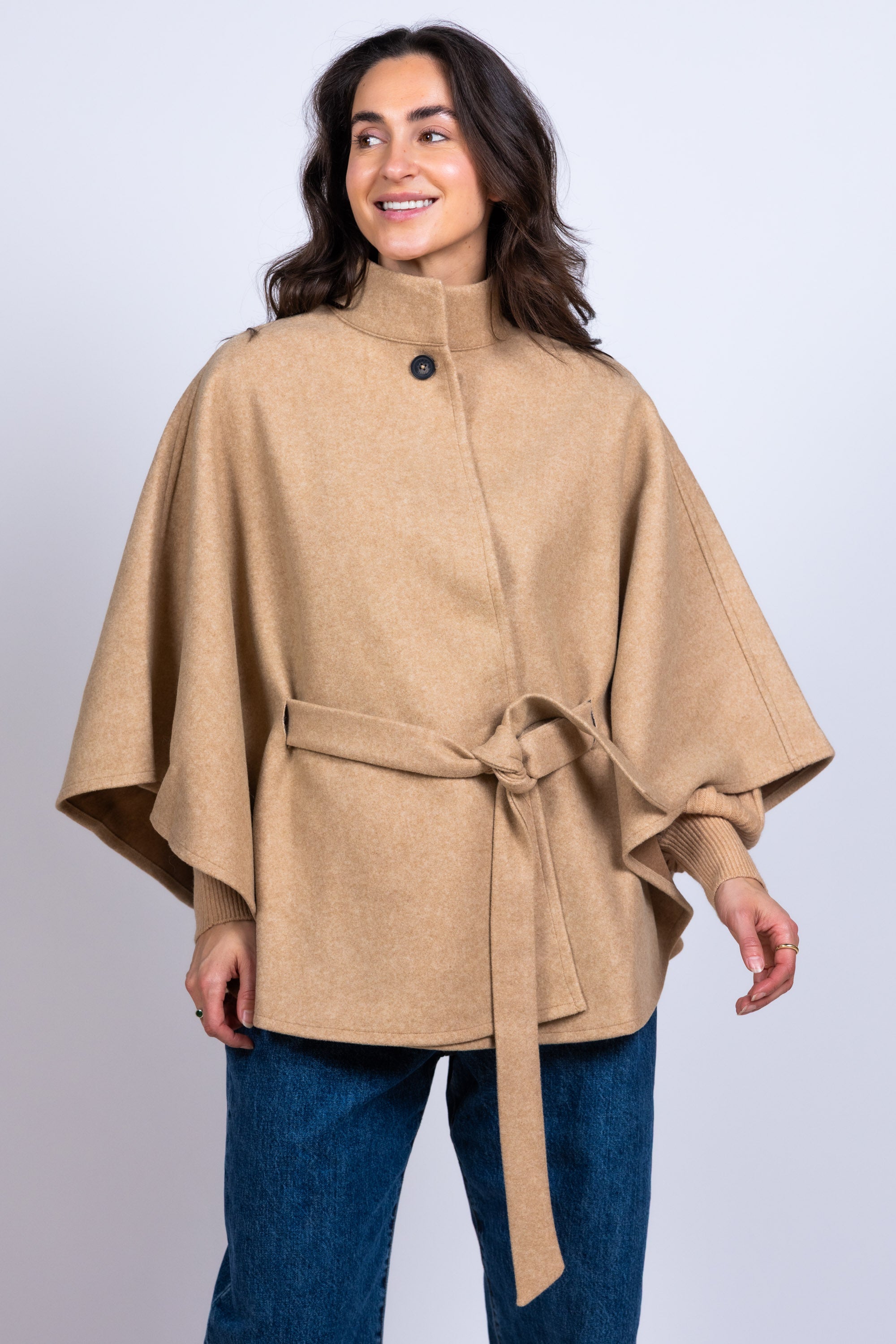 Jasje met ceintuur - Camel