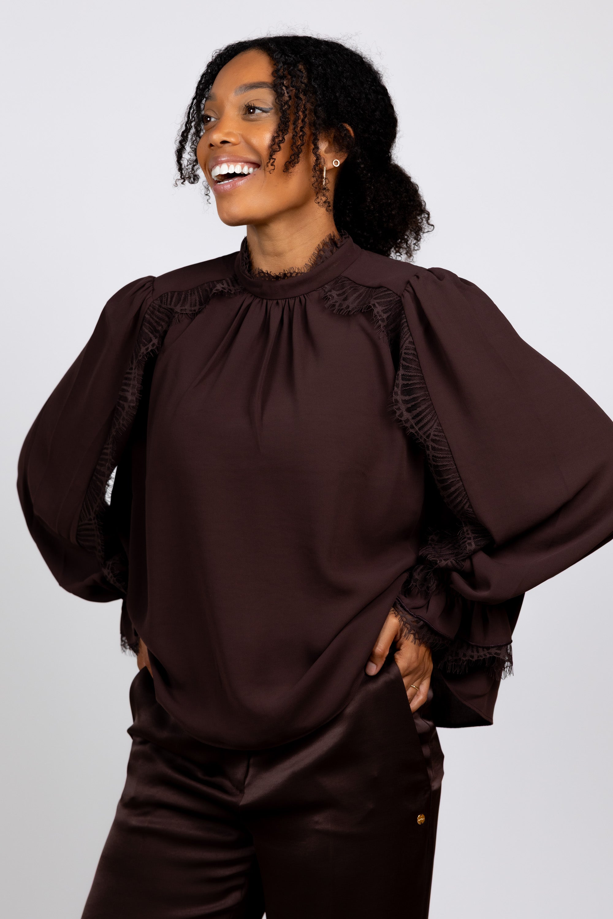 Blouse met kant - Bruin