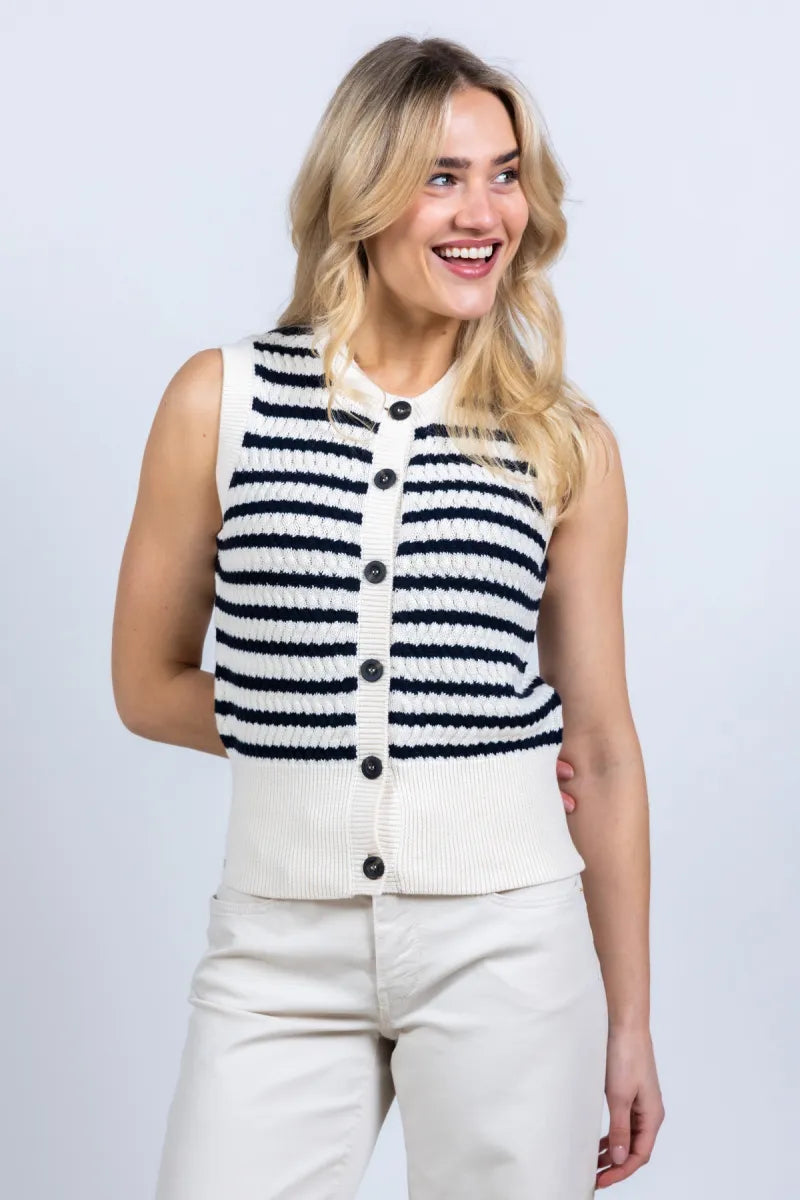 MODSTROM MODSTROM ULVA STRIPE TOP Gebreide spencer met knopen - Ecru