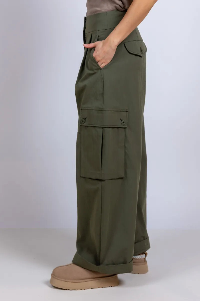 WEEKEND BY MAX MARA WEEKEND BY MAX MARA AQUILA Broek met zakken - Olijfgroen
