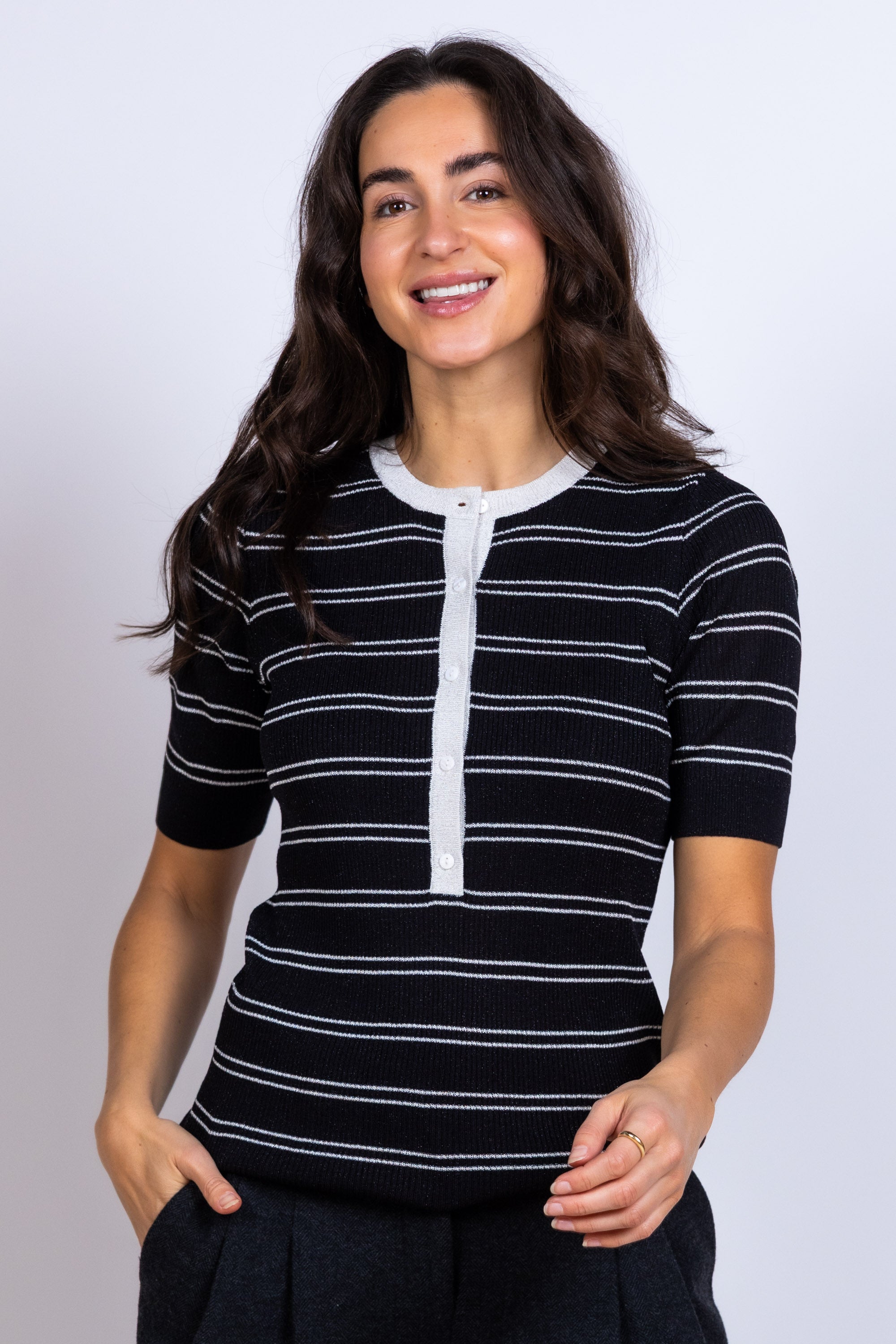 T-shirt met knopen - Zwart