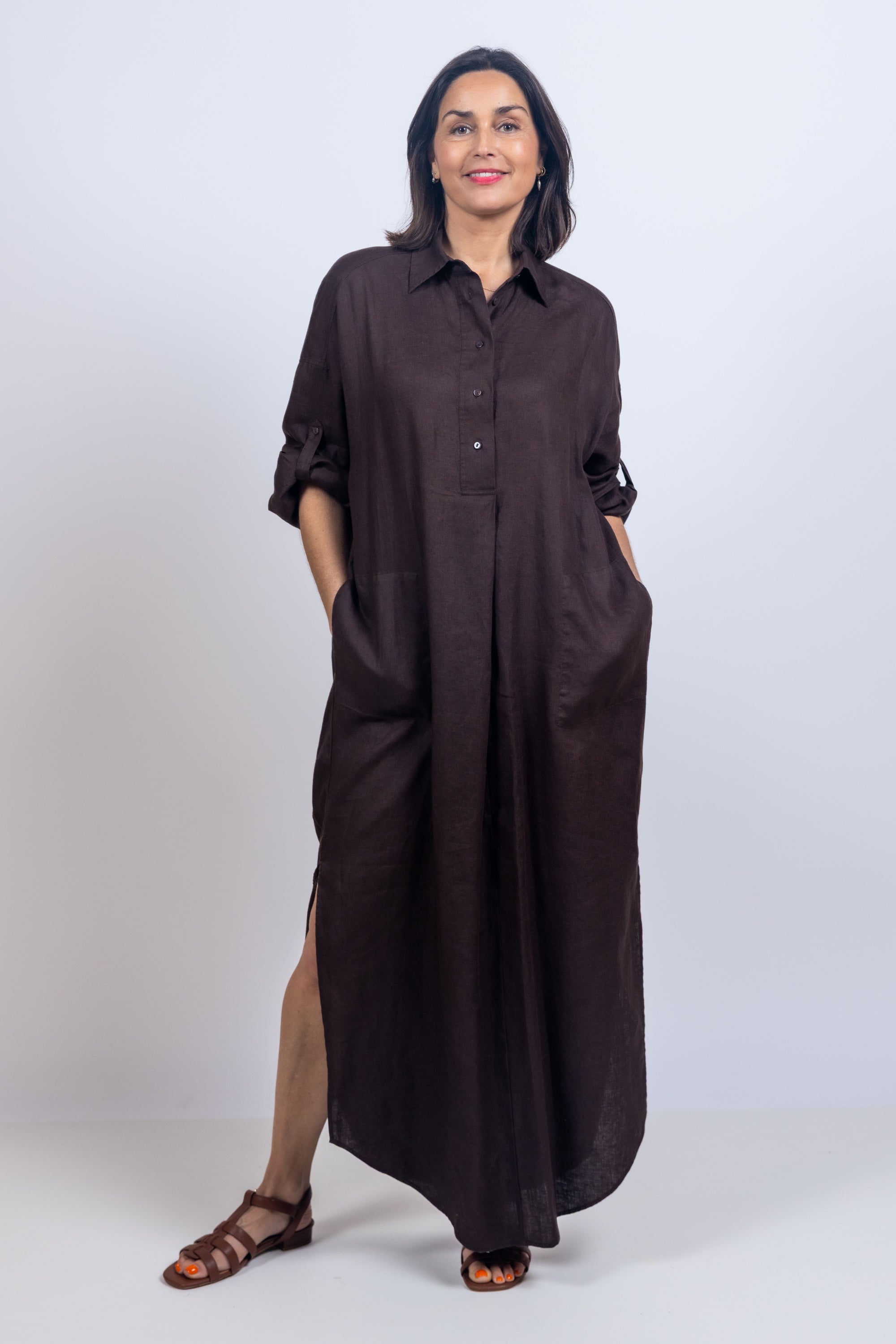 Maxi jurk met knopen - Bruin