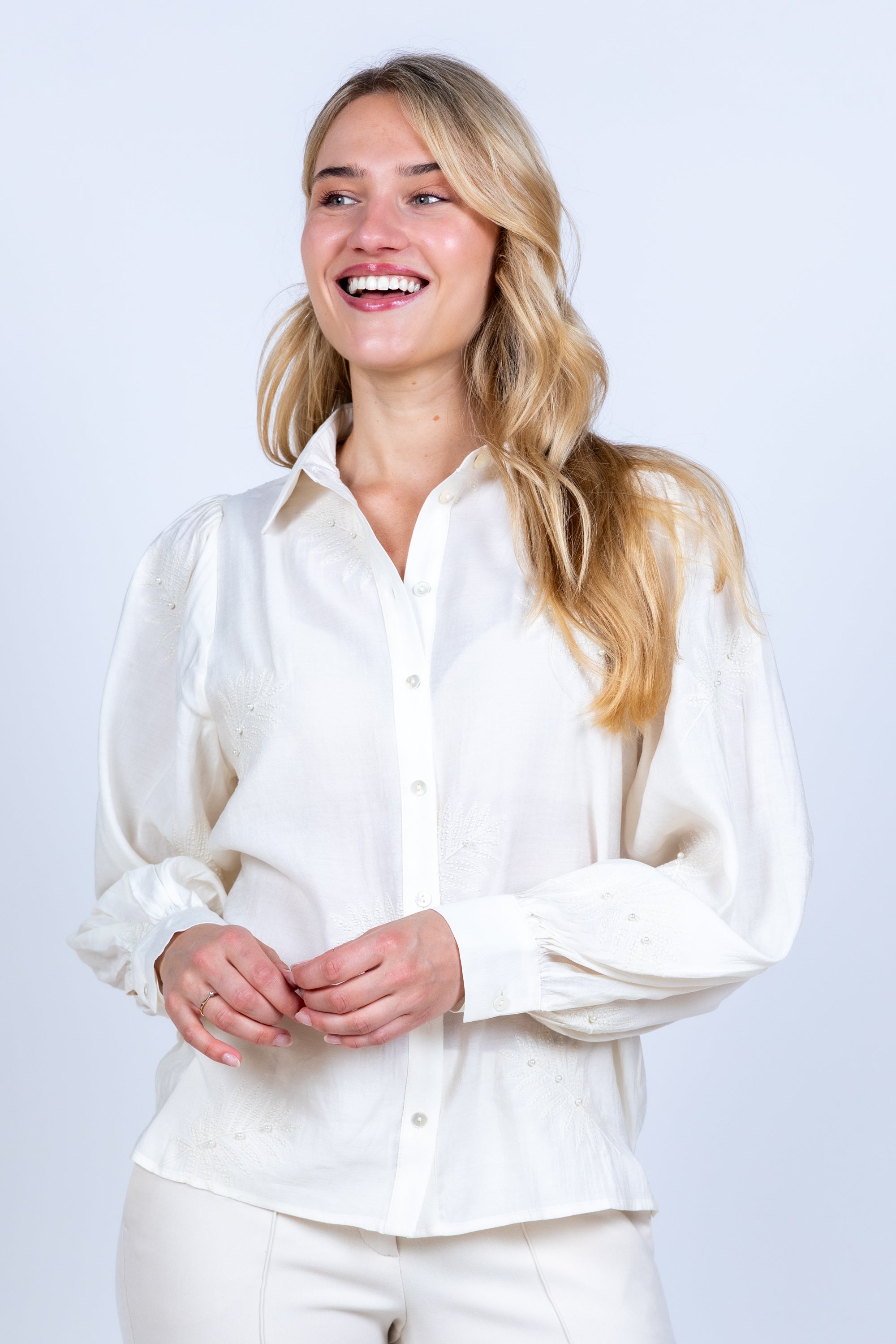 Blouse met knopen - Ecru
