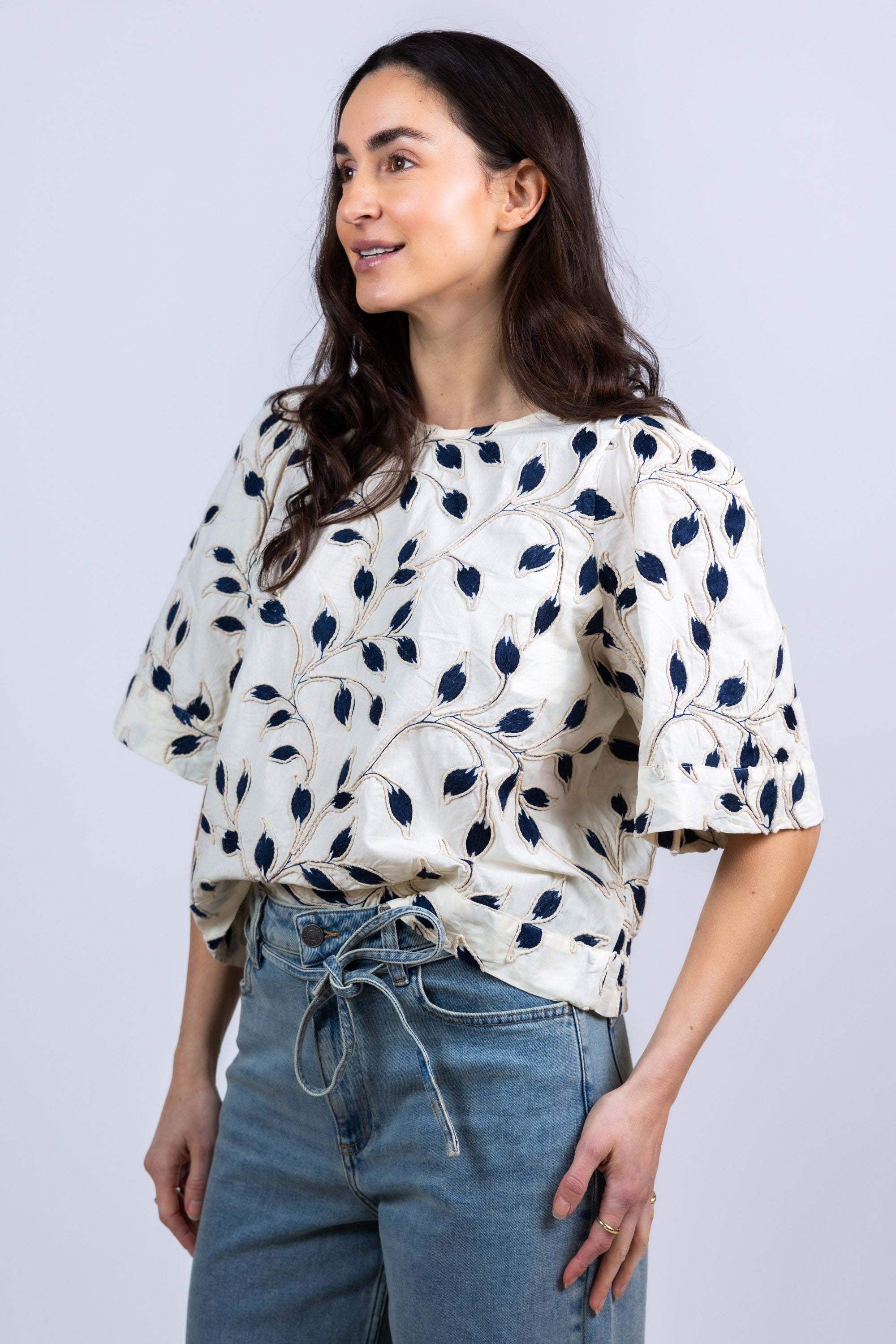 Blouse met borduursel - Ecru