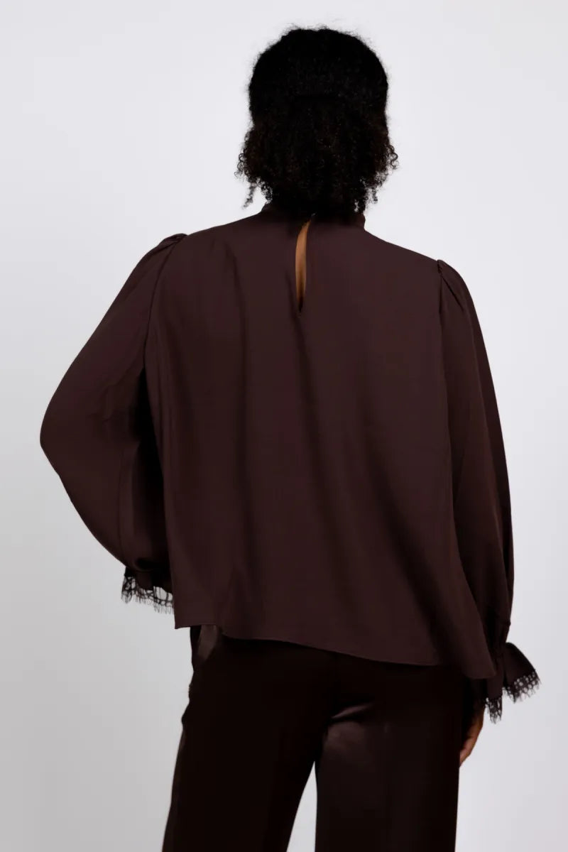 MARCCAIN COLLECTIE MARCCAIN COLLECTIE BC.51.18 W90 Blouse met kant - Bruin