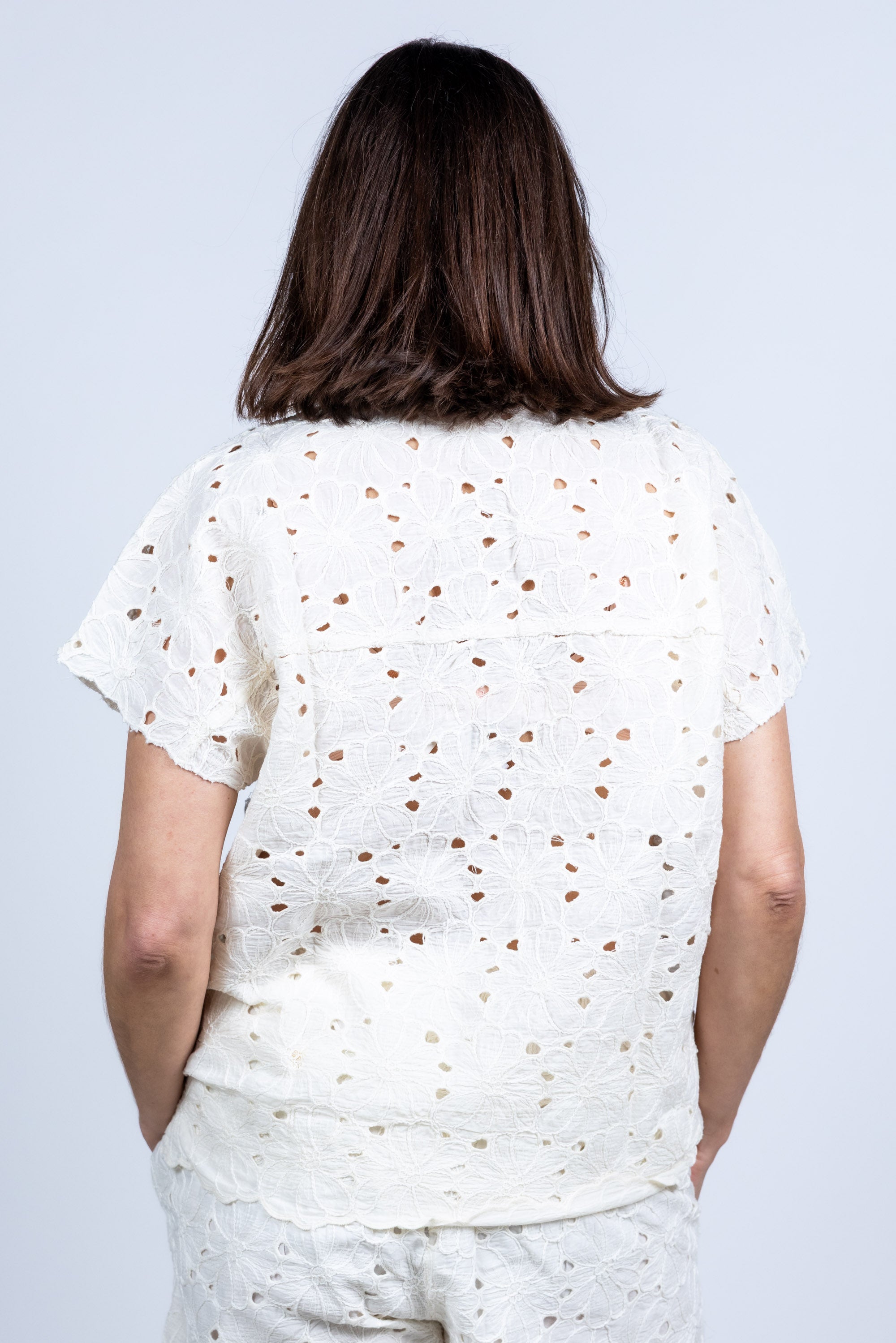 Blouse met borduurwerk - Ecru