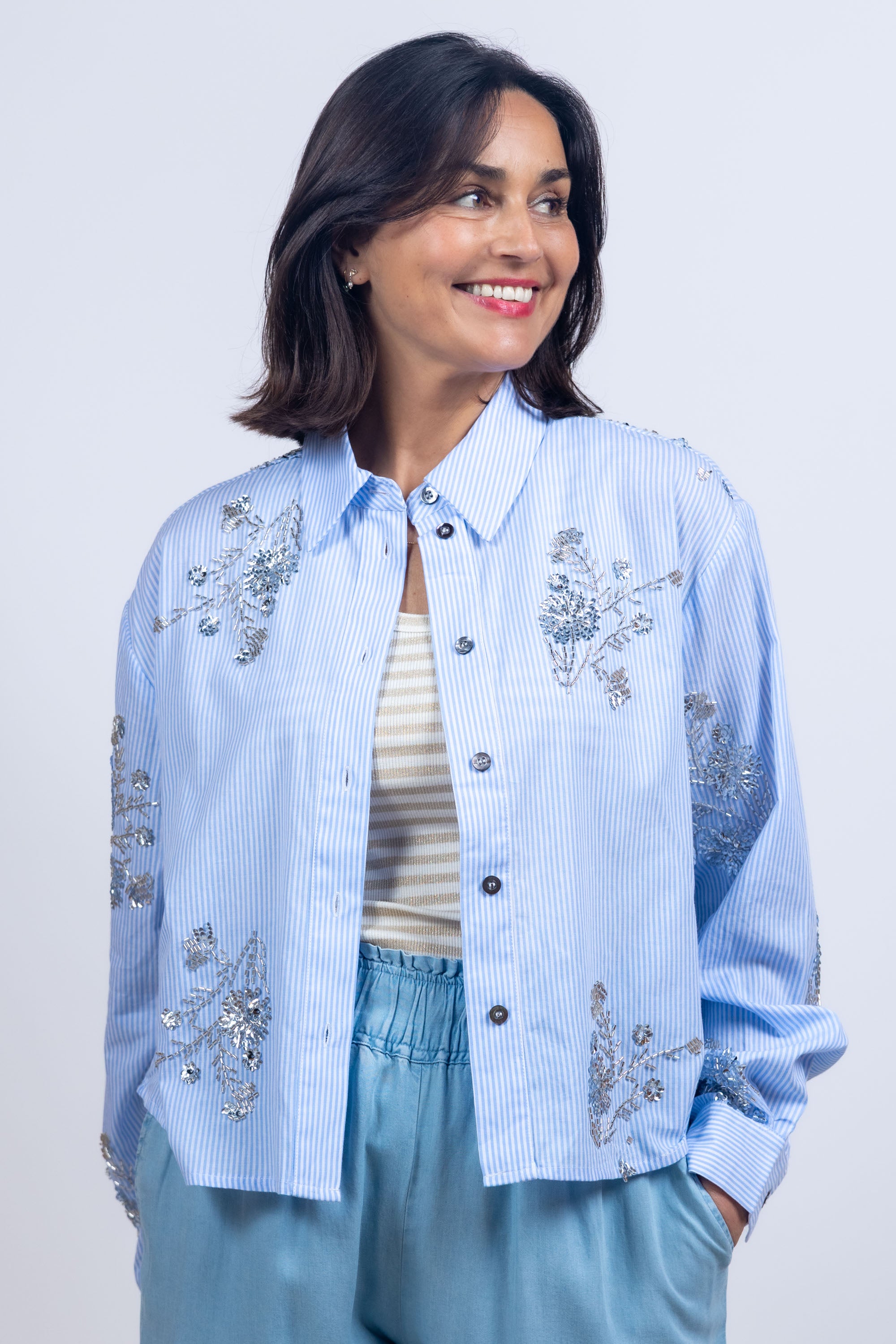 Blouse met borduursels - Bleu